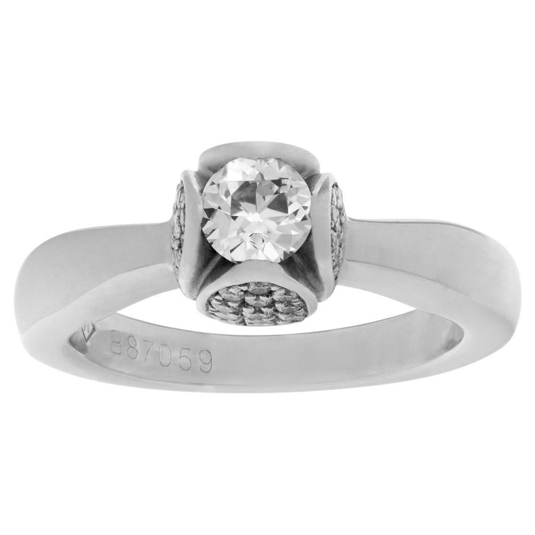 Piaget Tulip Ring in 18k White Gold, 0.85 Carats in Diamonds For Sale