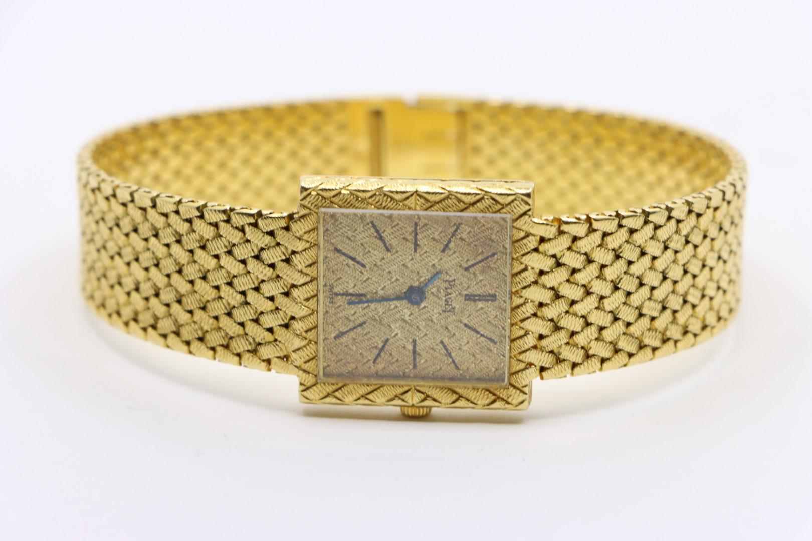 Piaget Vintage 18K Gold Unisex Watch For Sale 9