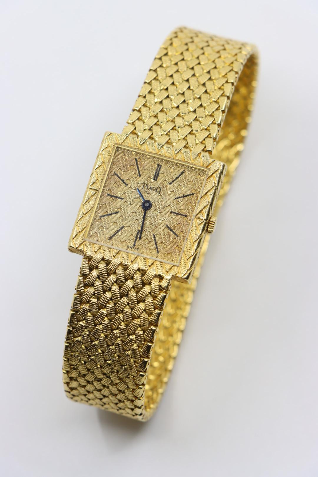 Piaget Vintage 18K Gold Unisex Watch For Sale 4