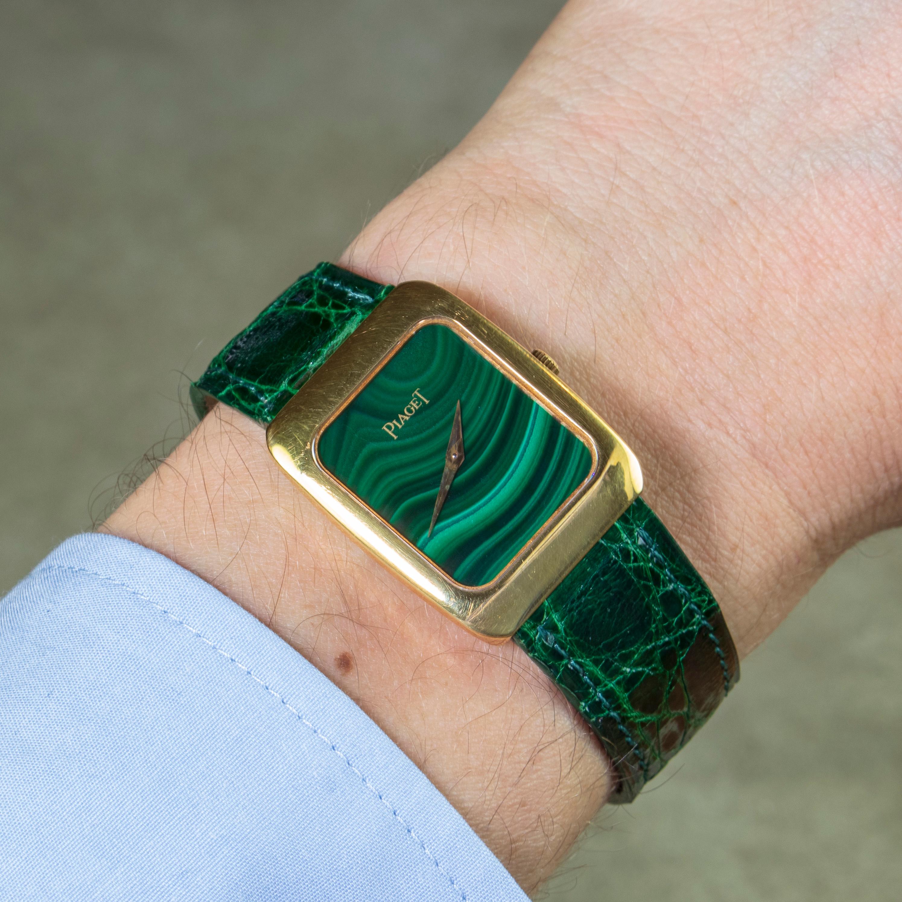 Piaget Vintage Yellow Gold Malachite Dial Quartz Wristwatch In Good Condition For Sale In New York, NY