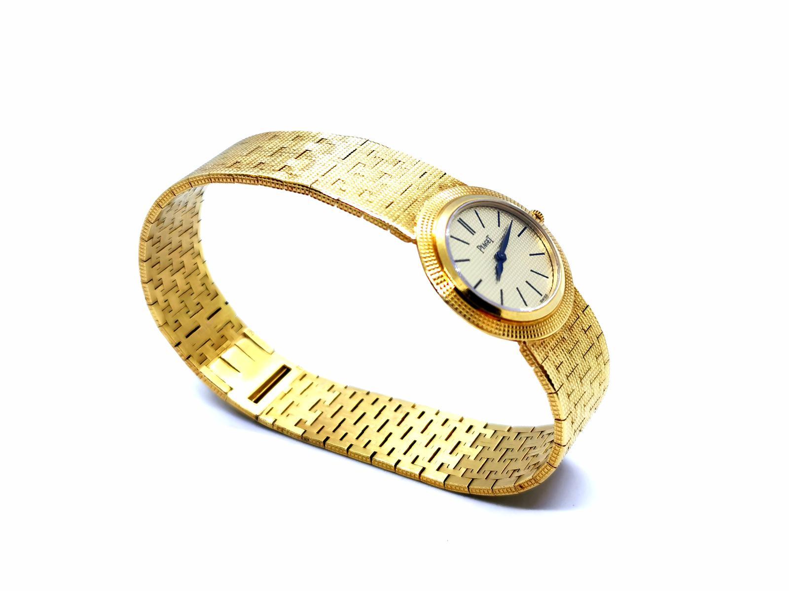 Piaget Watch Yellow Gold For Sale 11