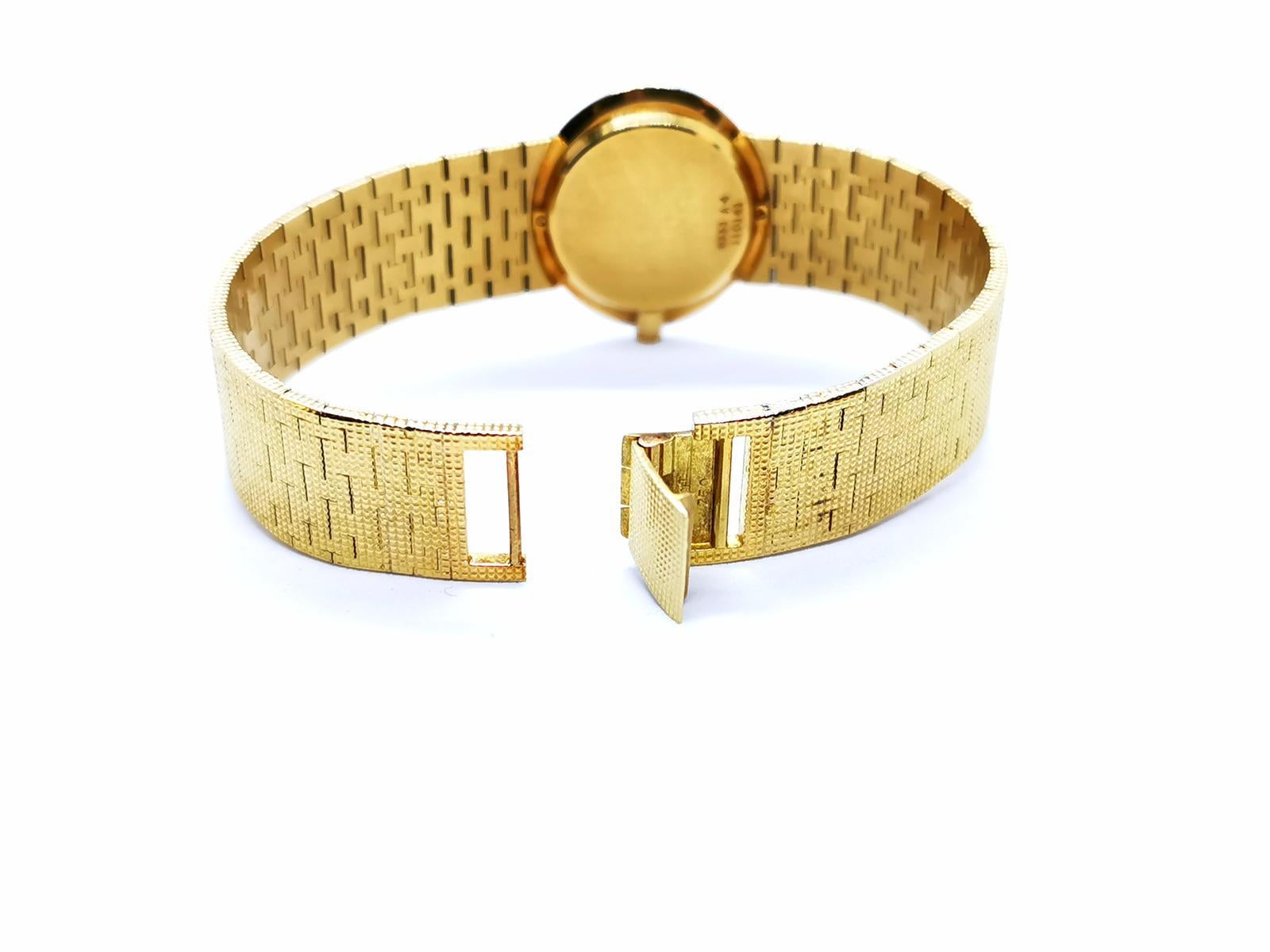 Piaget Watch Yellow Gold In Excellent Condition For Sale In PARIS, FR