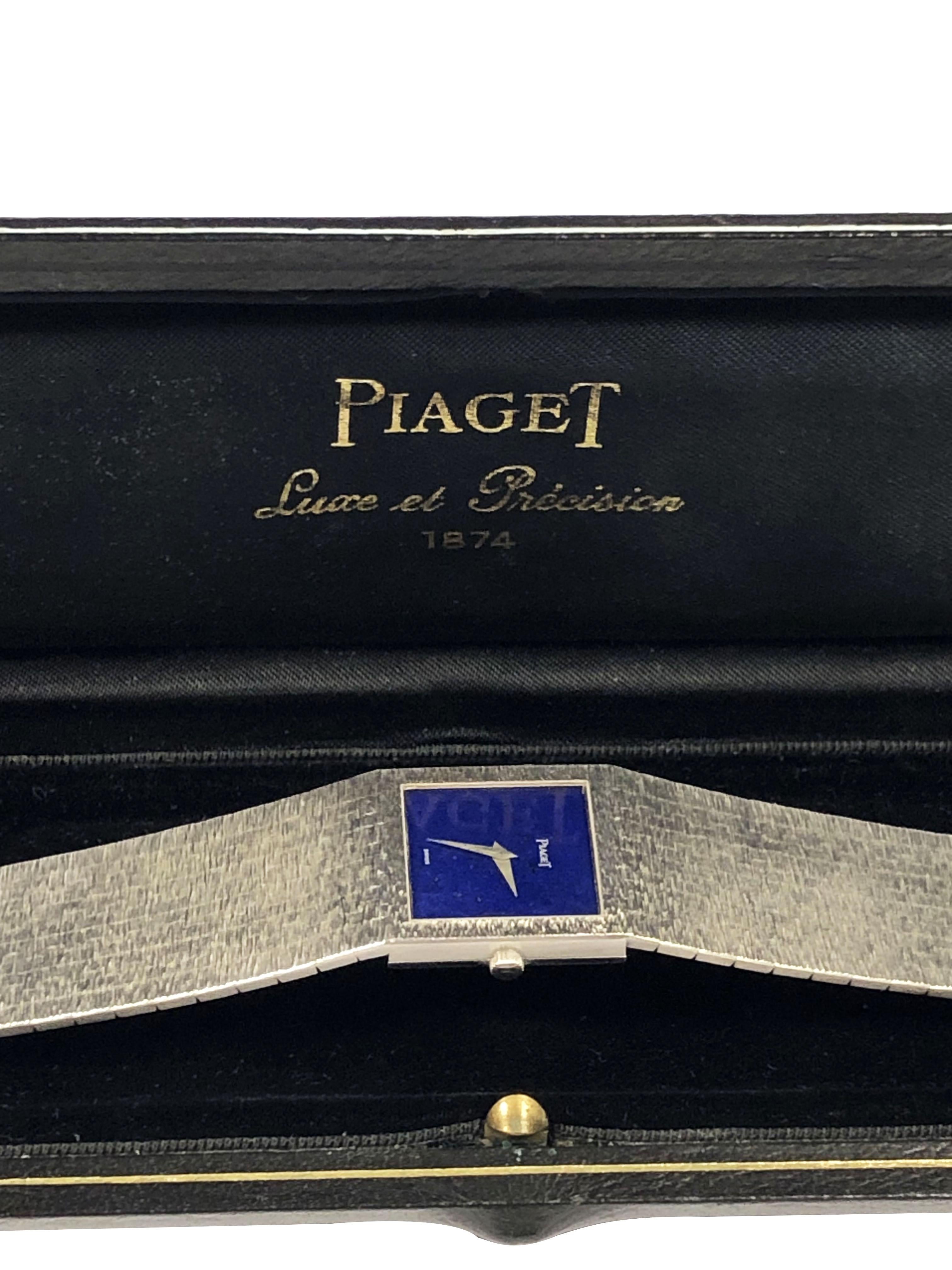 Piaget Herren-Armbanduhr mit Zifferblatt aus Weißgold und blauem Lapis im Angebot 1