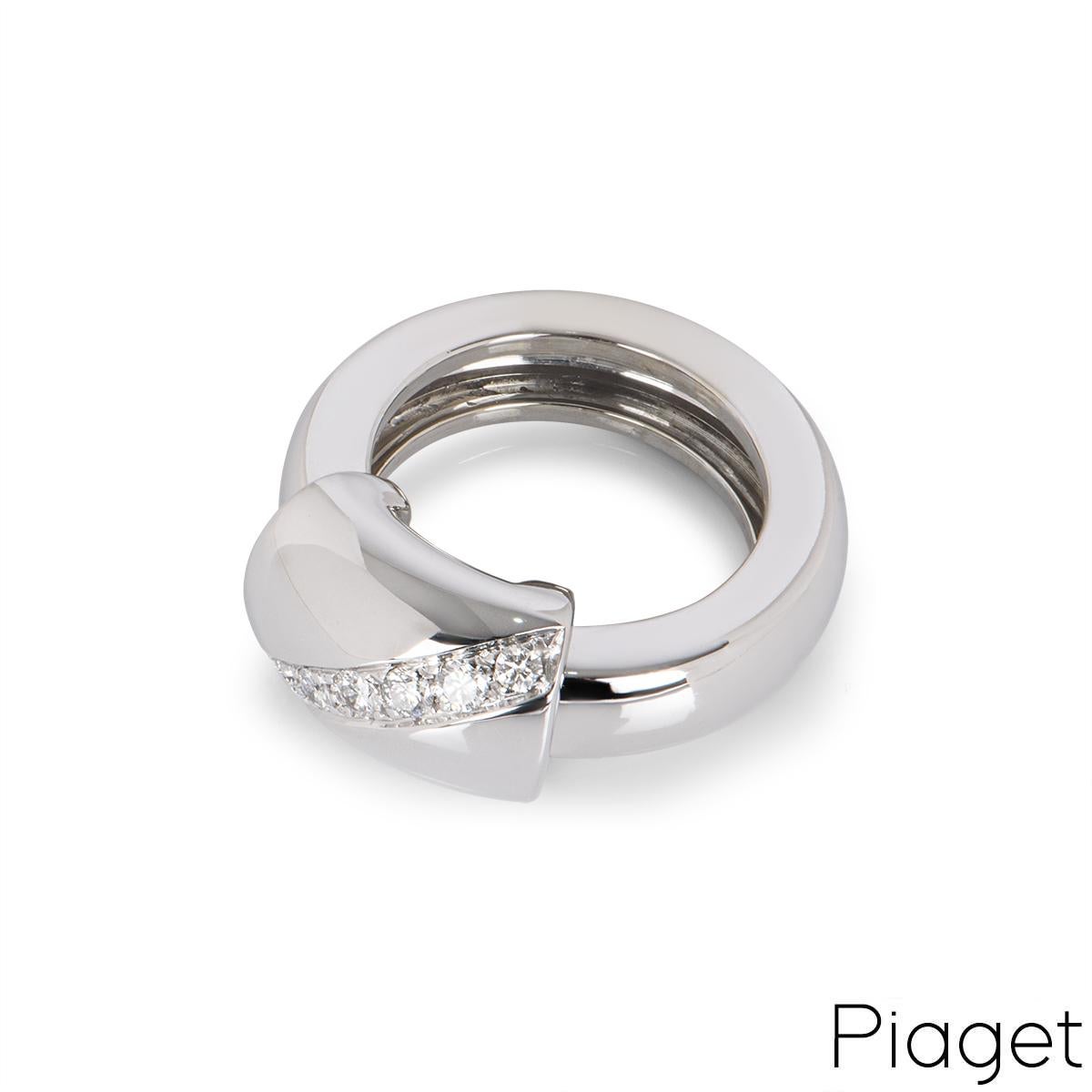 Piaget Bague danseuse en or blanc et diamants Excellent état - En vente à London, GB
