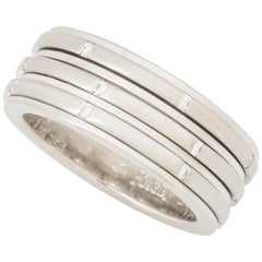 Piaget White Gold Diamond Set Freely Moving Possession Ring