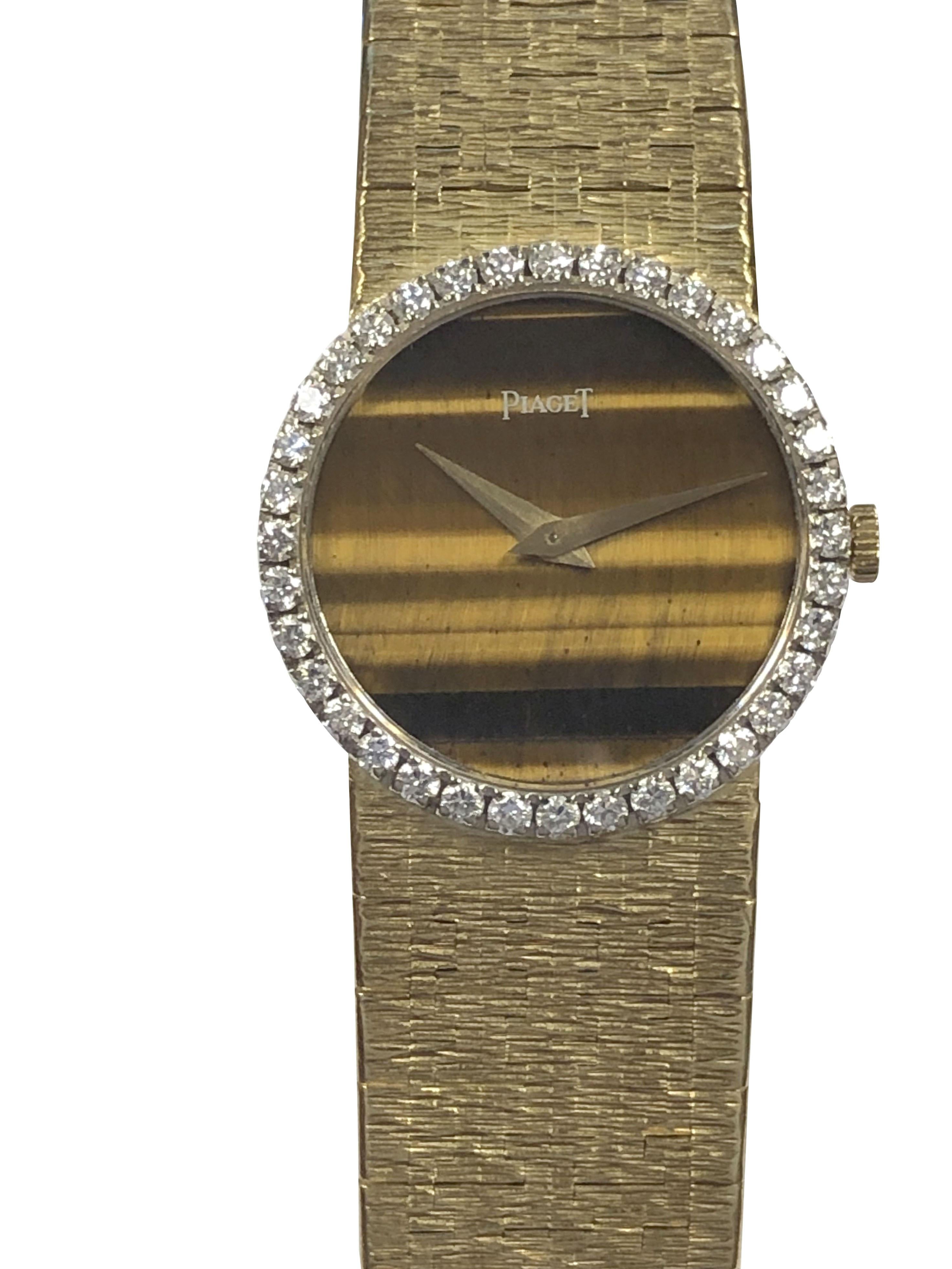 Piaget Montre-bracelet mécanique à cadran en or jaune avec lunette en diamant et face en forme d'œil de tigre Pour femmes en vente