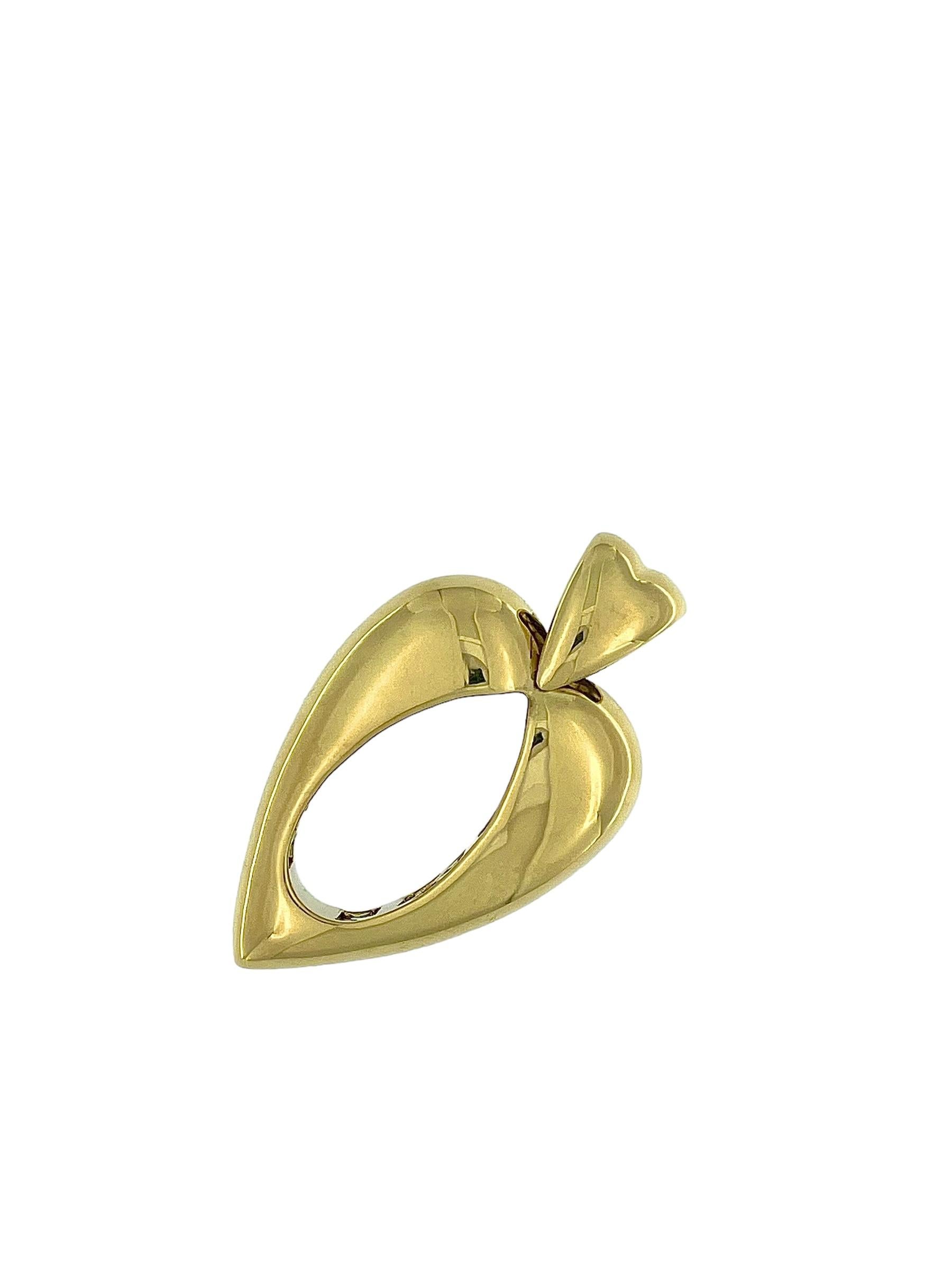 Piaget Pendentif cœur en or jaune en vente 1