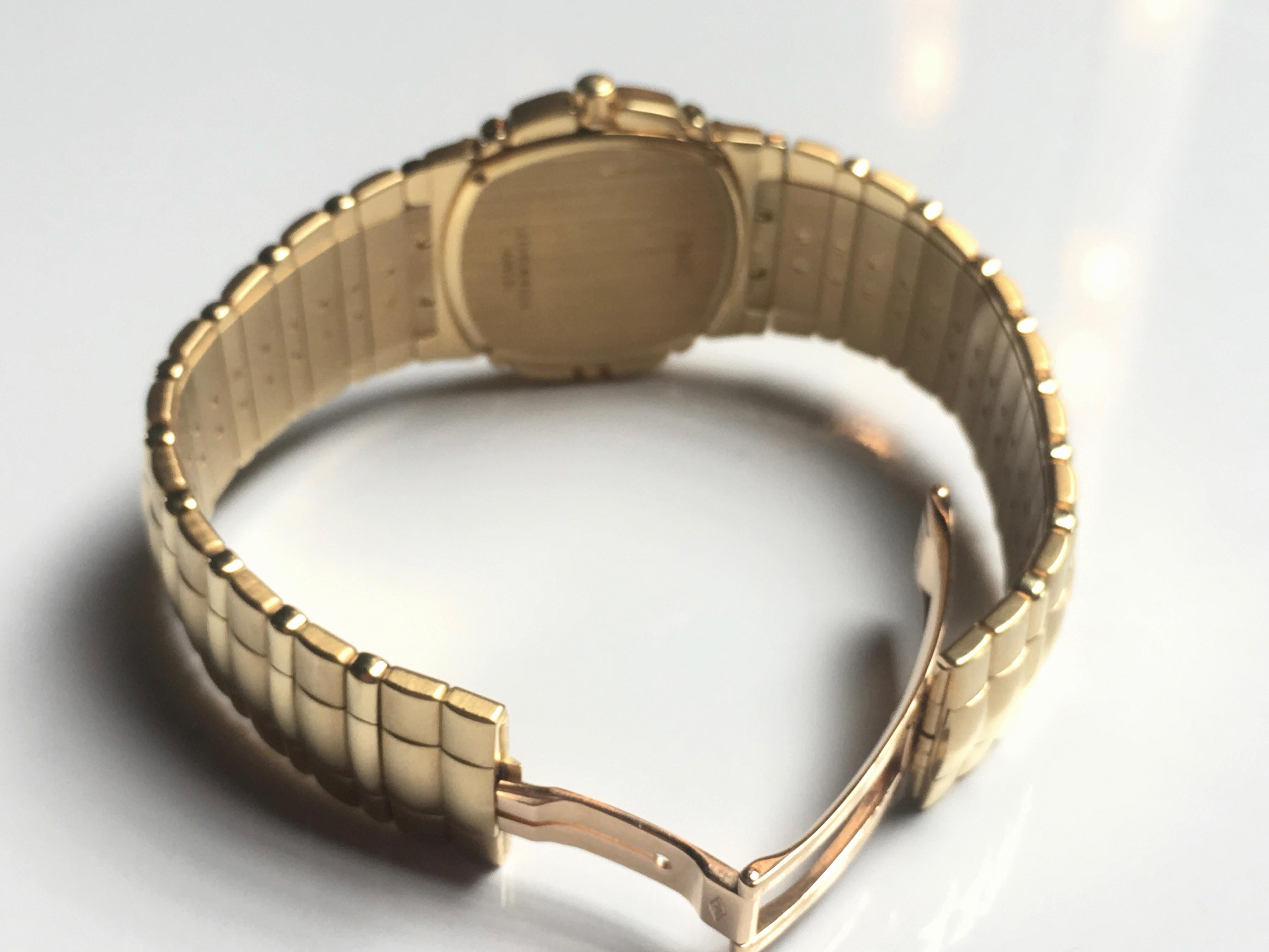 Piaget Yellow Gold Tanagra Midsize quartz Wristwatch, c 1993 5