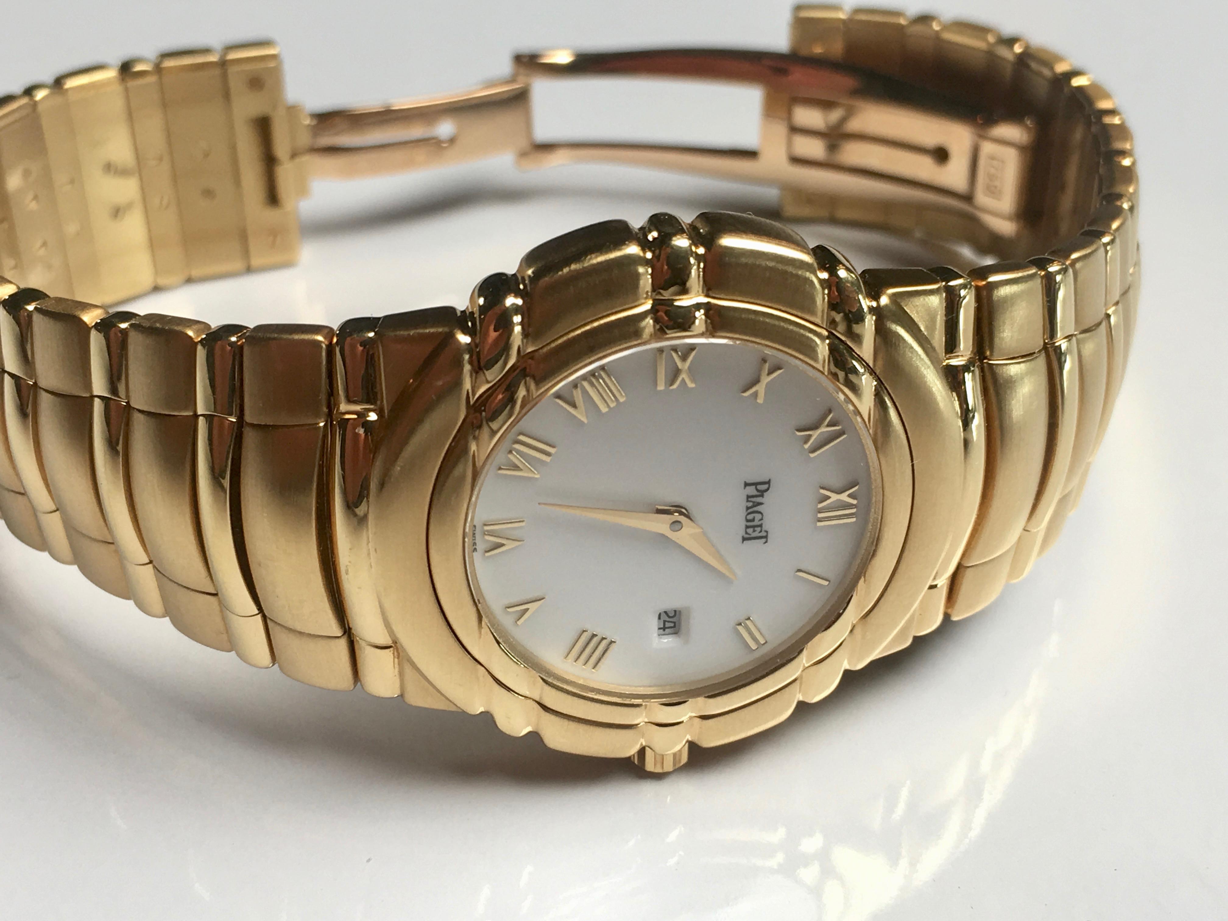 Women's or Men's Piaget Yellow Gold Tanagra Midsize quartz Wristwatch, c 1993