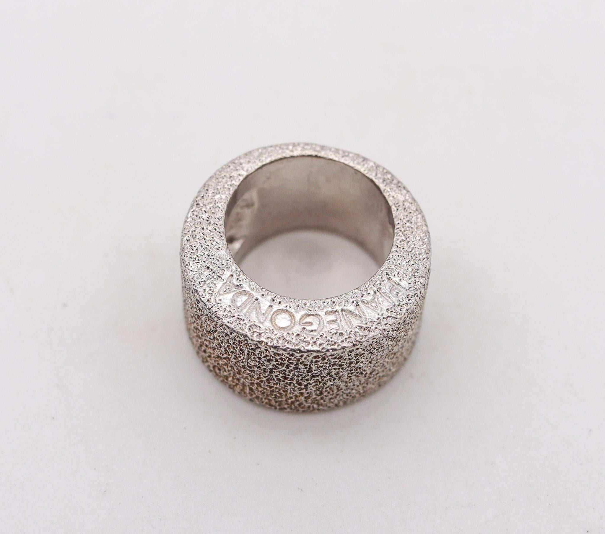 Modern Pianegonda Sculptural Band Ring In Solid Textured .925 Sterling Silver For Sale
