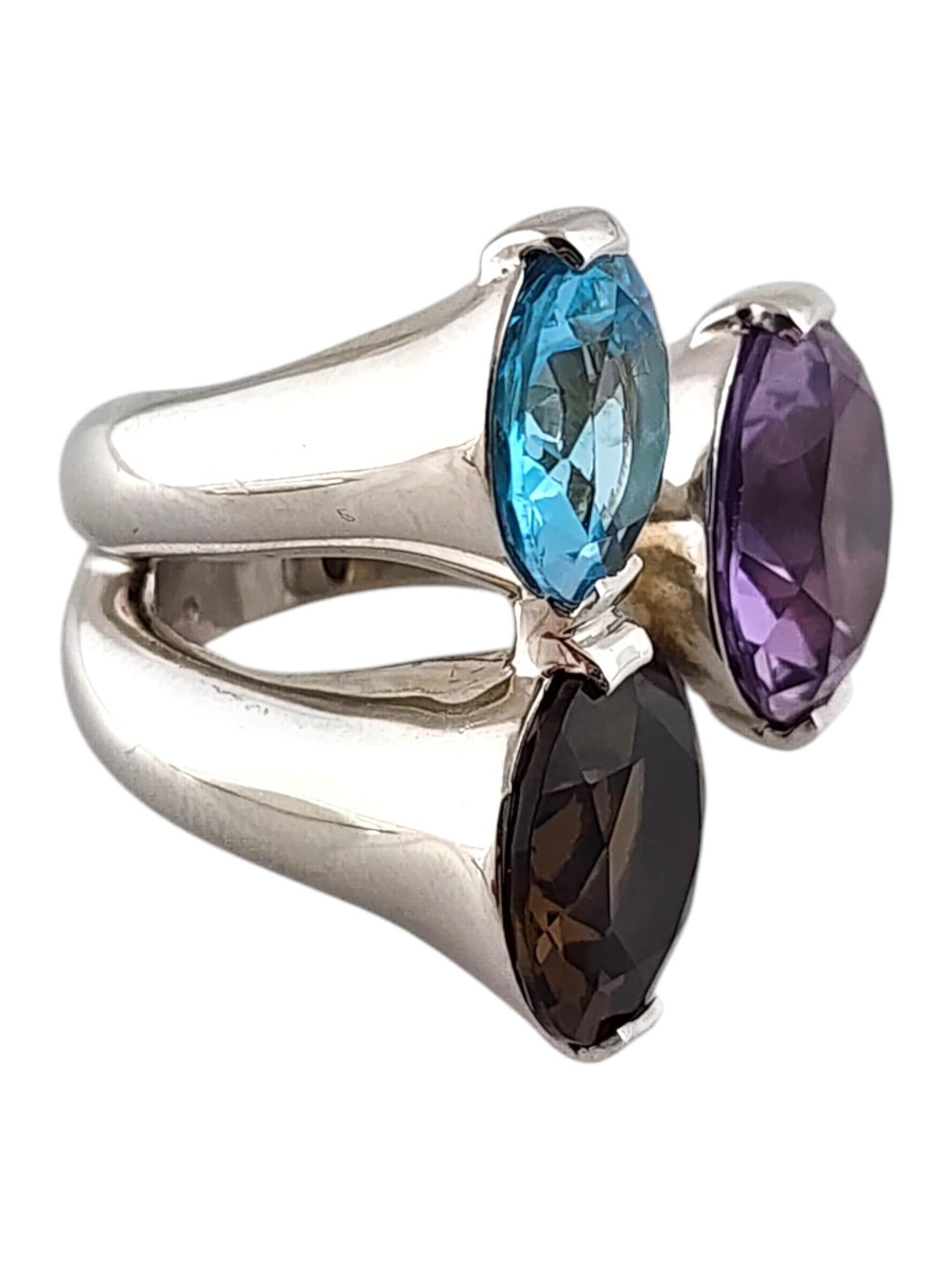 Sterling Silver Pianegonda Multicolored Gemstone Ring Size 6.75

This stunning sterling silver ring by Pianegonda features 3 gorgeous gemstones, one purple, one blue, and one brown!

Ring size: 6.75
Shank: 11.05
Front: 32.45mm X 32.45mm X