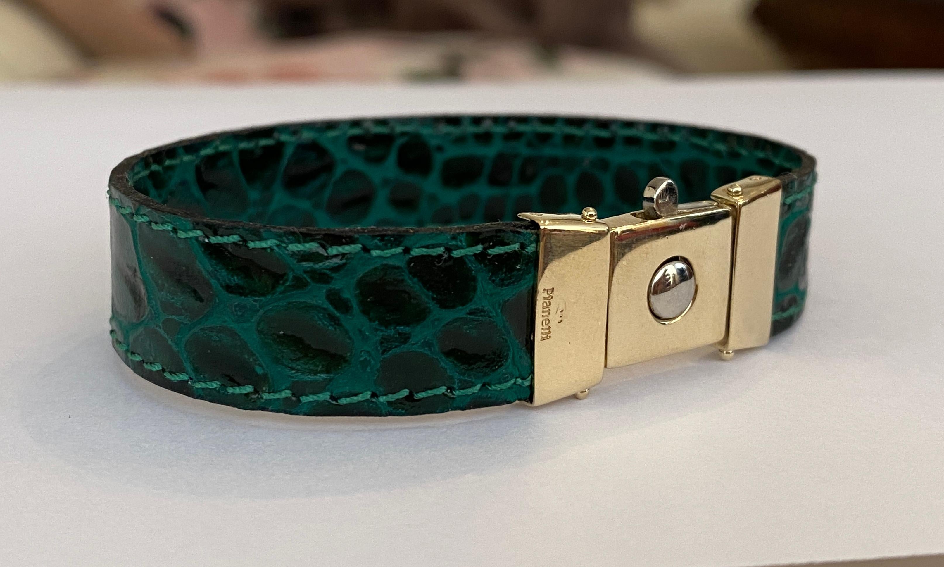 Contemporary Pianelli 14 kt yellow and white gold bracelet clasp with leather straps For Sale