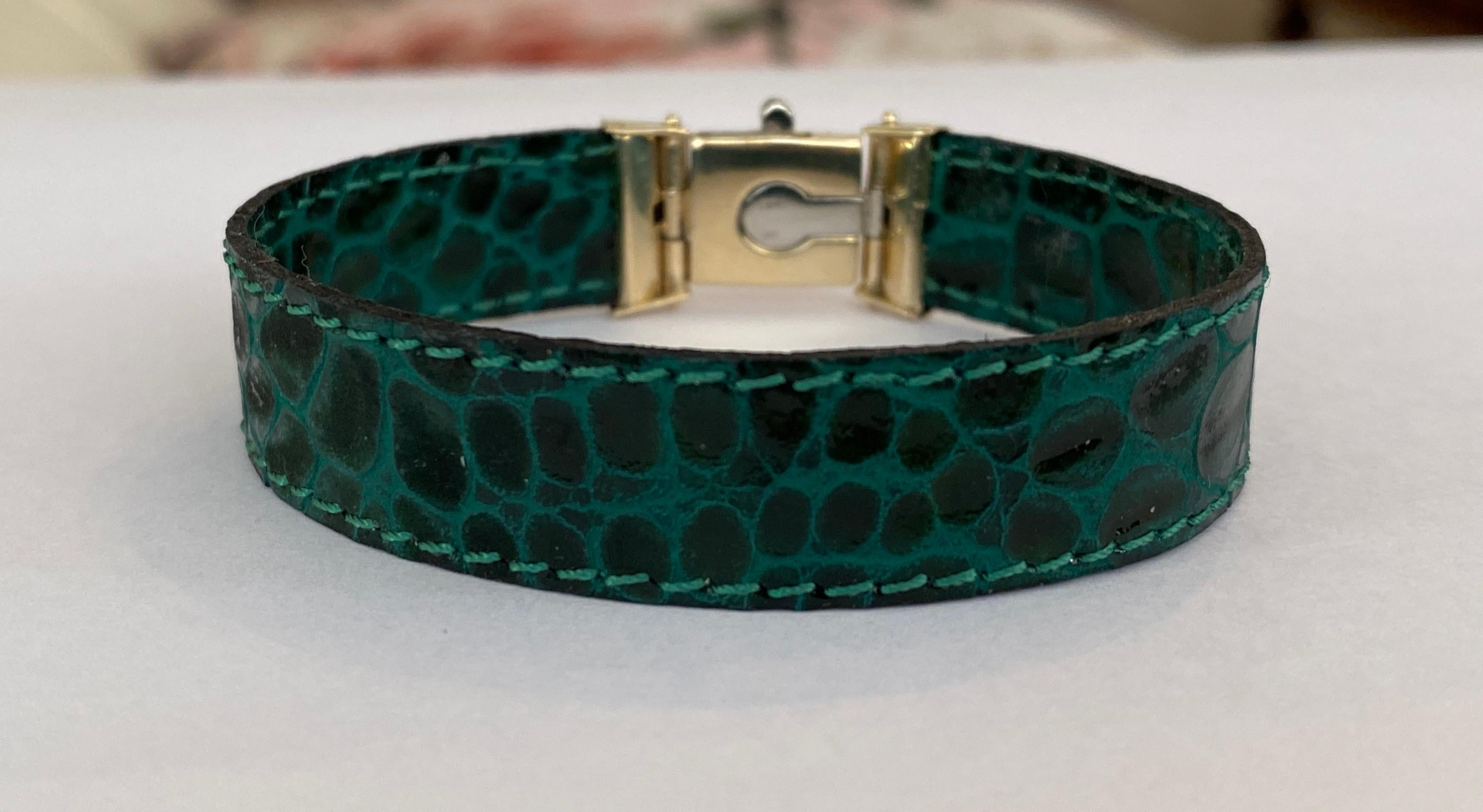 Women's or Men's Pianelli 14 kt yellow and white gold bracelet clasp with leather straps For Sale