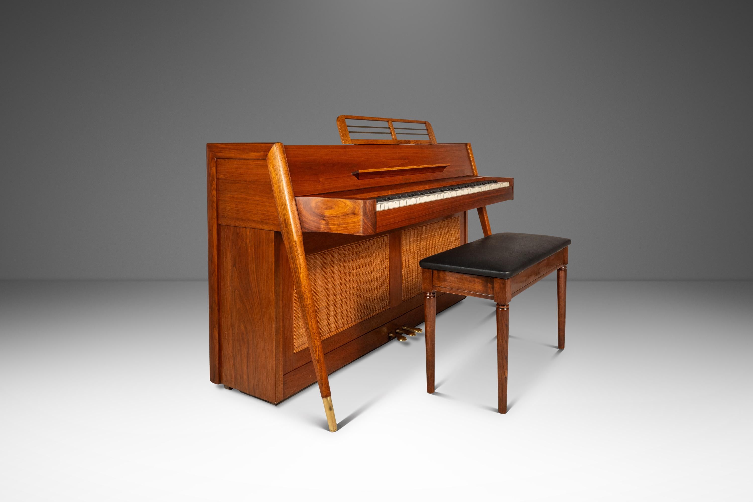 Piano Bench, Manual Arts Paired Well w/ Baldwin Acrosonic Piano, USA, c. 1960's For Sale 5