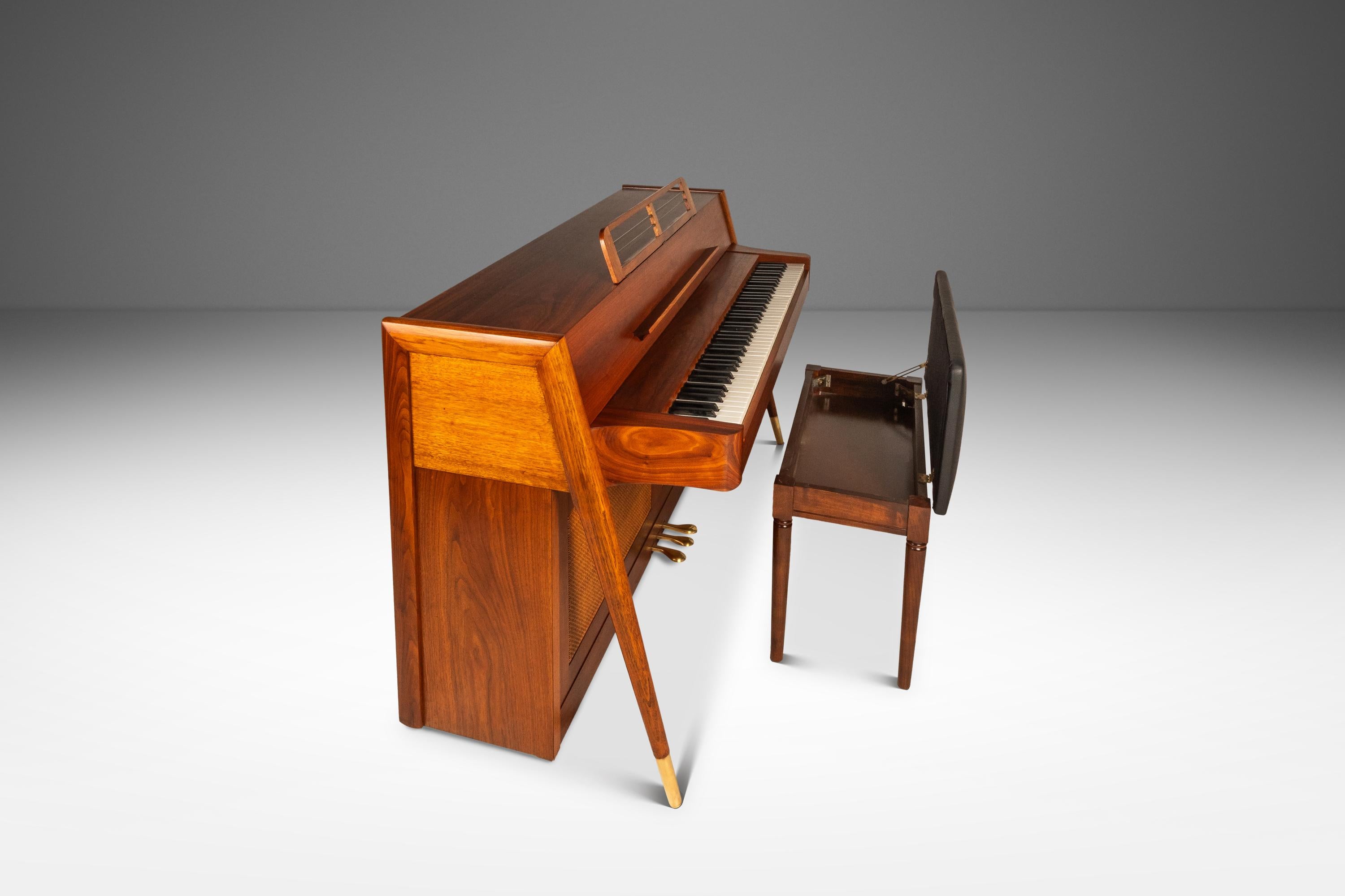 Piano Bench, Manual Arts Paired Well w/ Baldwin Acrosonic Piano, USA, c. 1960's For Sale 4