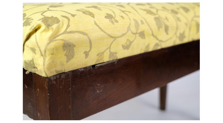 Piano Bench / Stool in Mahogany with Light Floral Fabric from Around 1910 For Sale 1