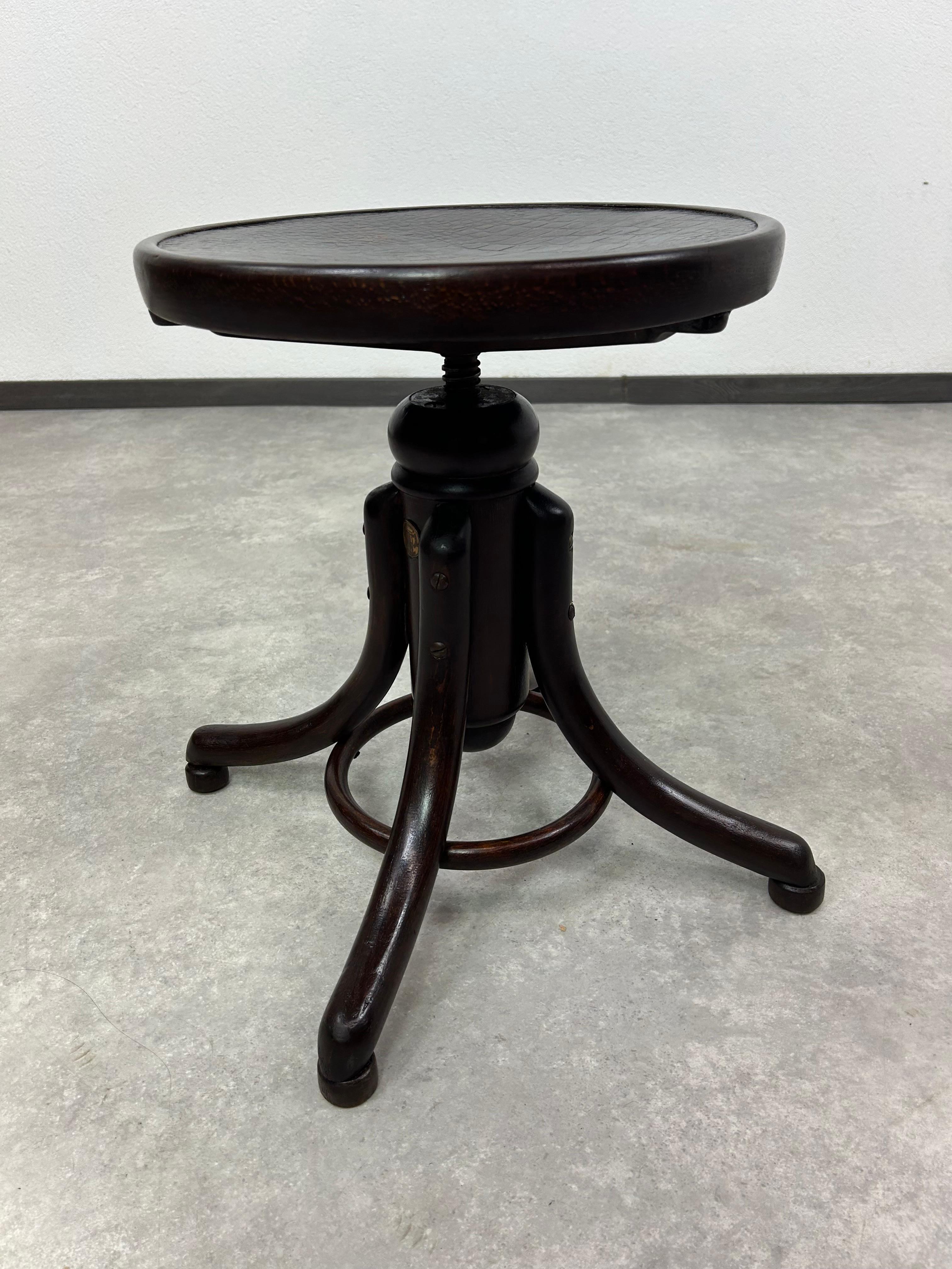 Klavierstuhl Nr.1 von Thonet im Angebot 1