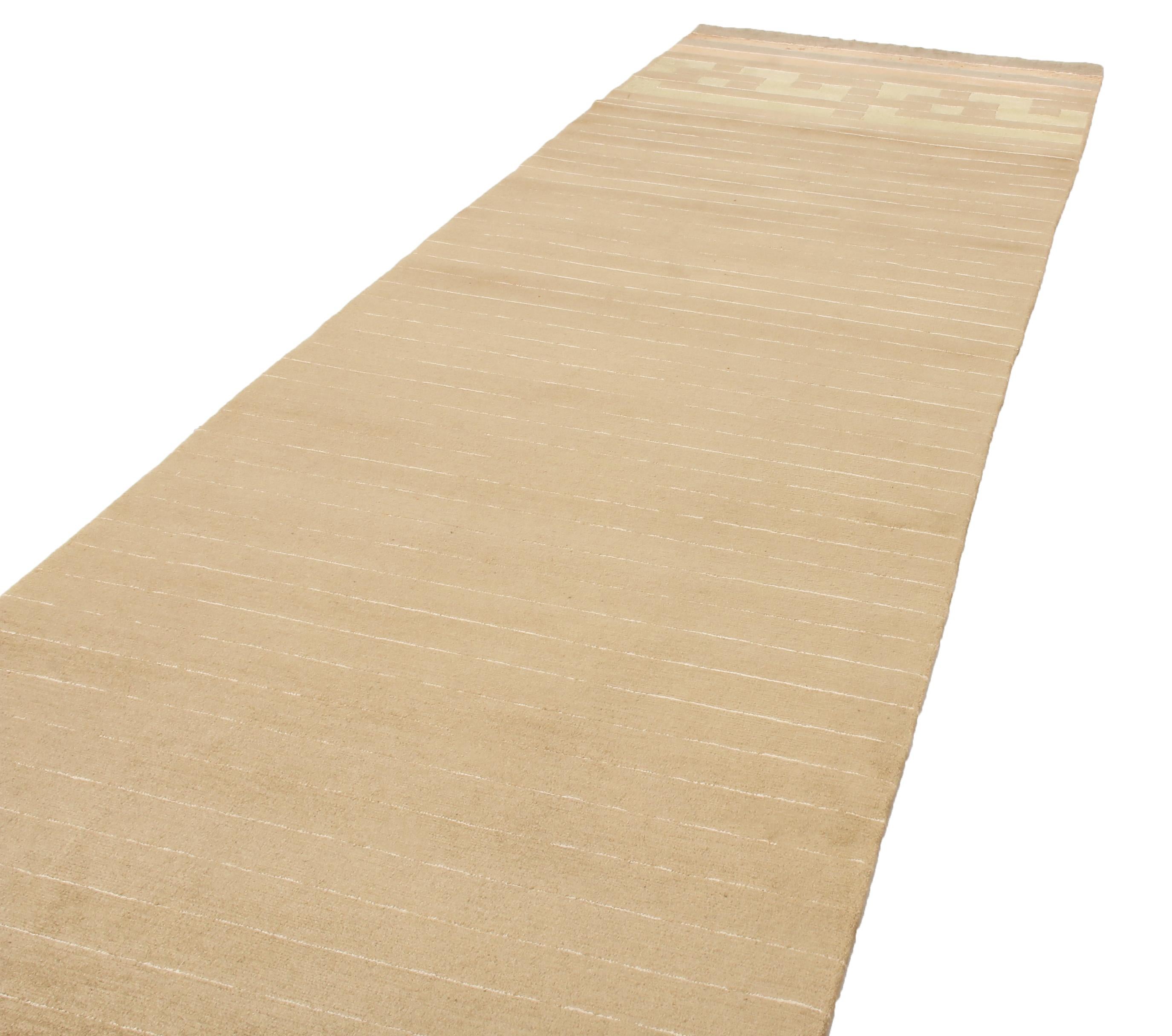 Teppich & Kelim Klavierdesign Geometrischer grüner und brauner Läufer aus Wolle und Seide (Nepalesisch) im Angebot