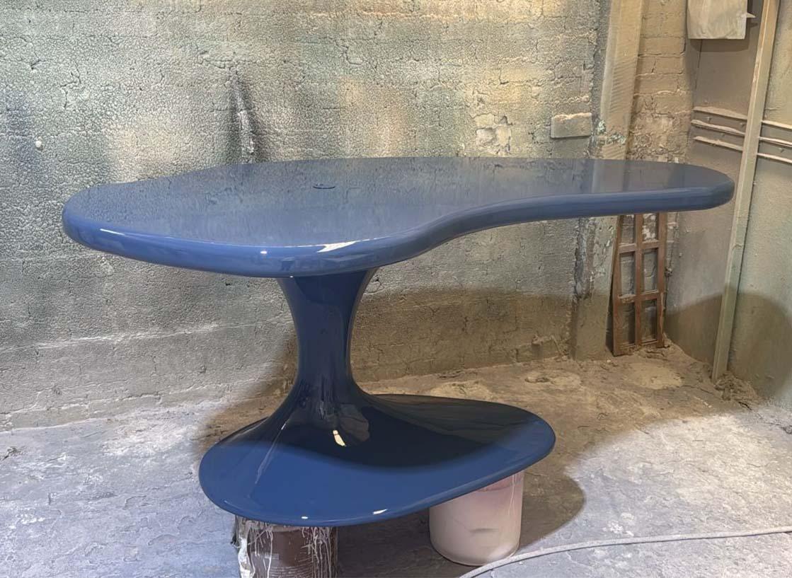 Scrivania per pianoforte in legno laccato nero in vendita 2