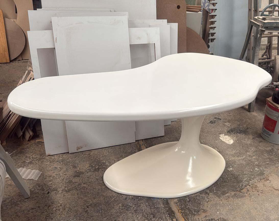 Scrivania per pianoforte in legno laccato nero in vendita 1