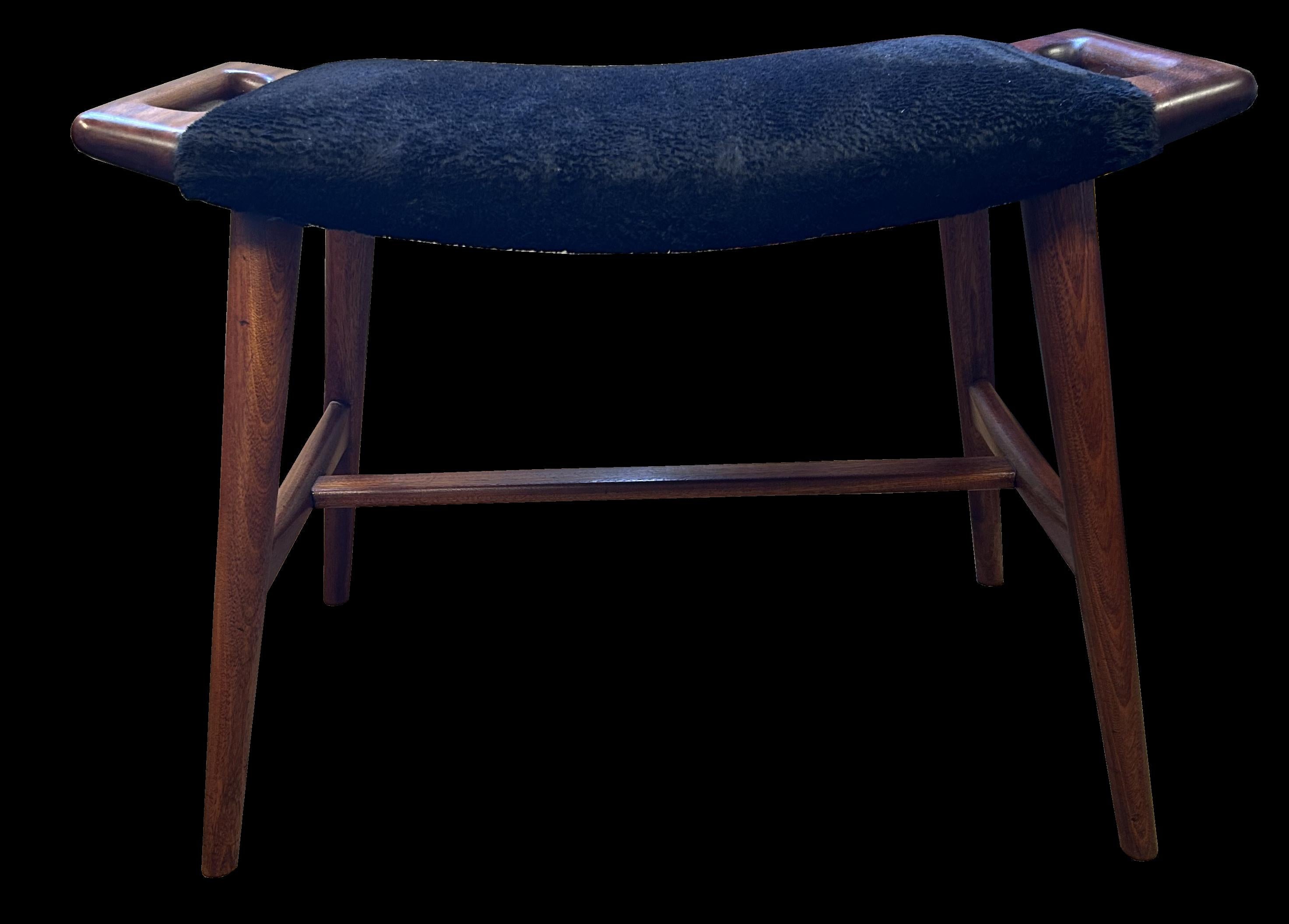 Klavierhocker Modell AP 30 von Hans J Wegner für A.P.Stolen (Dänisch) im Angebot
