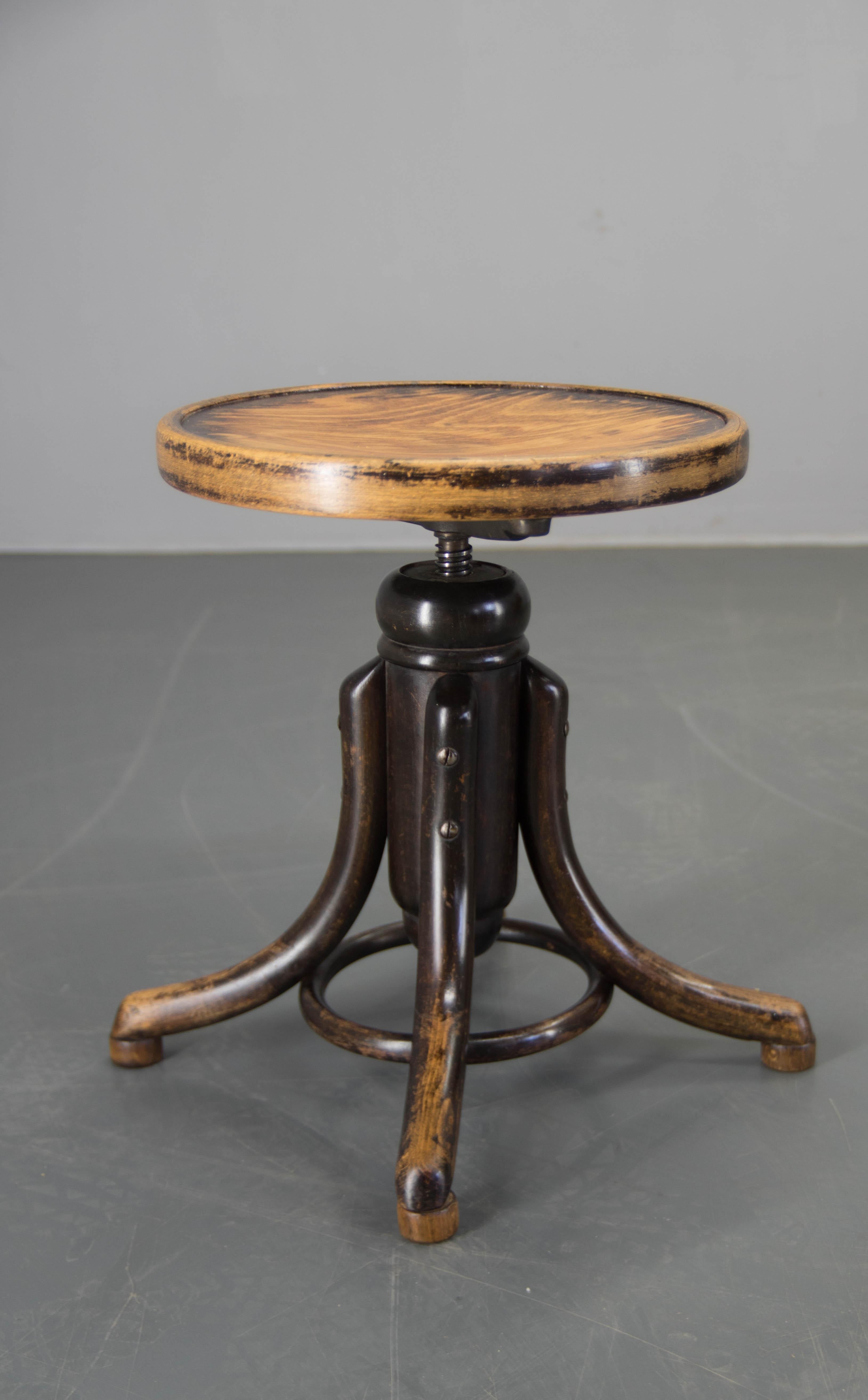 In very good original condition with a beautiful patina. Heavy and stabile. Labeled by Thonet. Surface was cleaned and refreshed. Perfectly working mechanism. Height range: 43 - 60cm