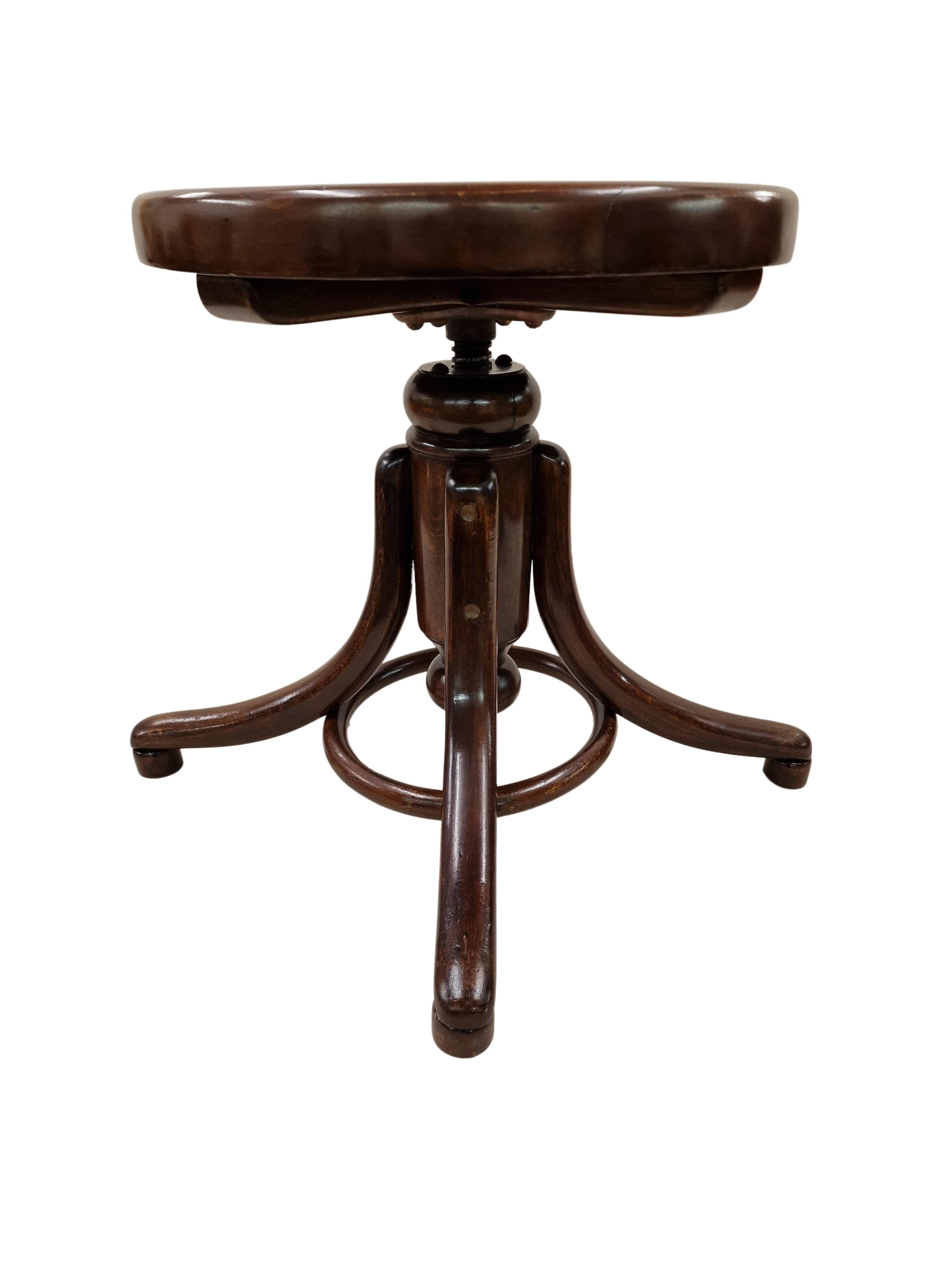 Swivel Piano Stool, Gebrüder Thonet, Signed, Around 1890, Austria  In Good Condition In Wien, AT