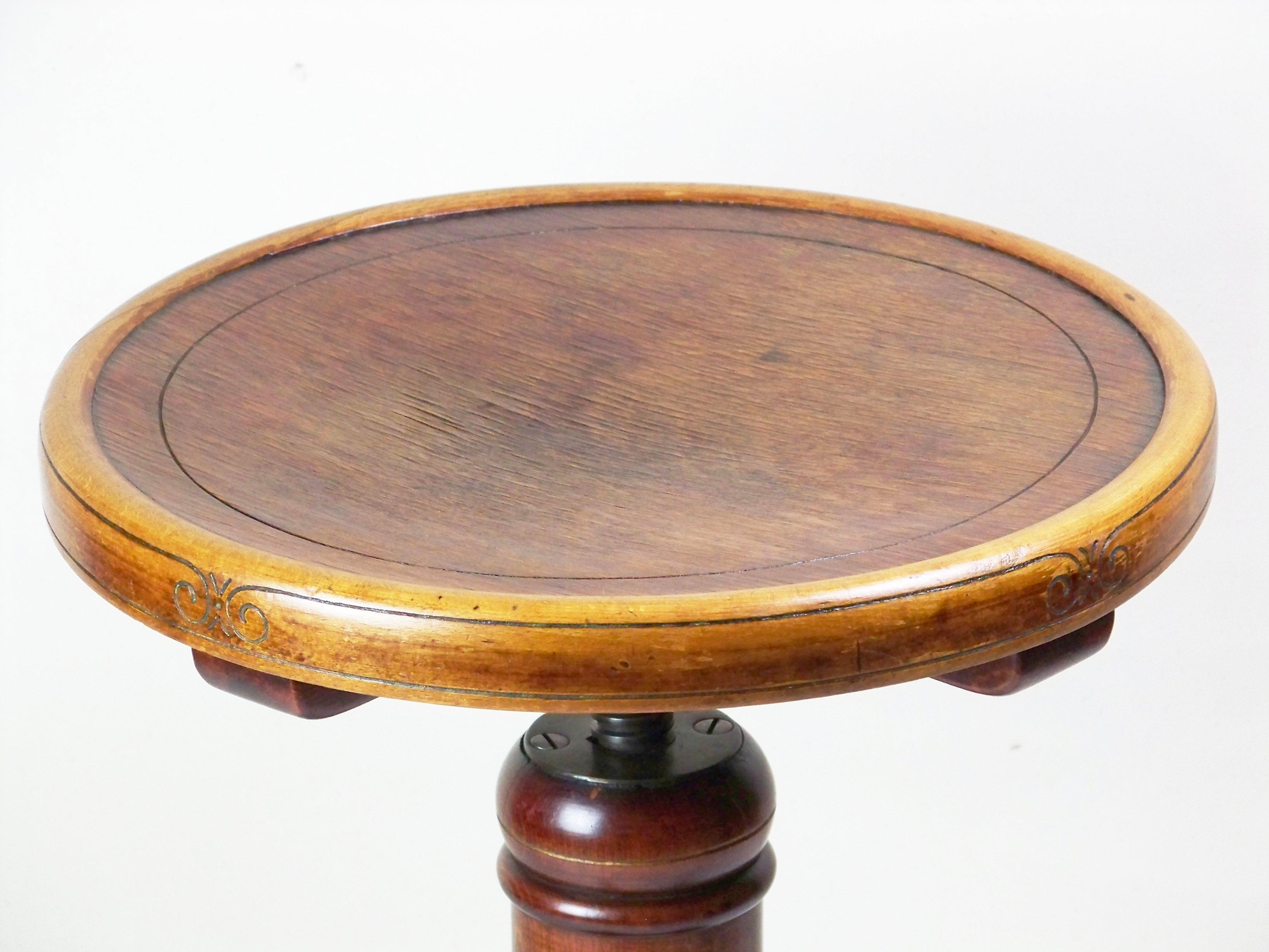 In very good original condition with a beautiful patina. Perfectly cleaned and polished with shellac.