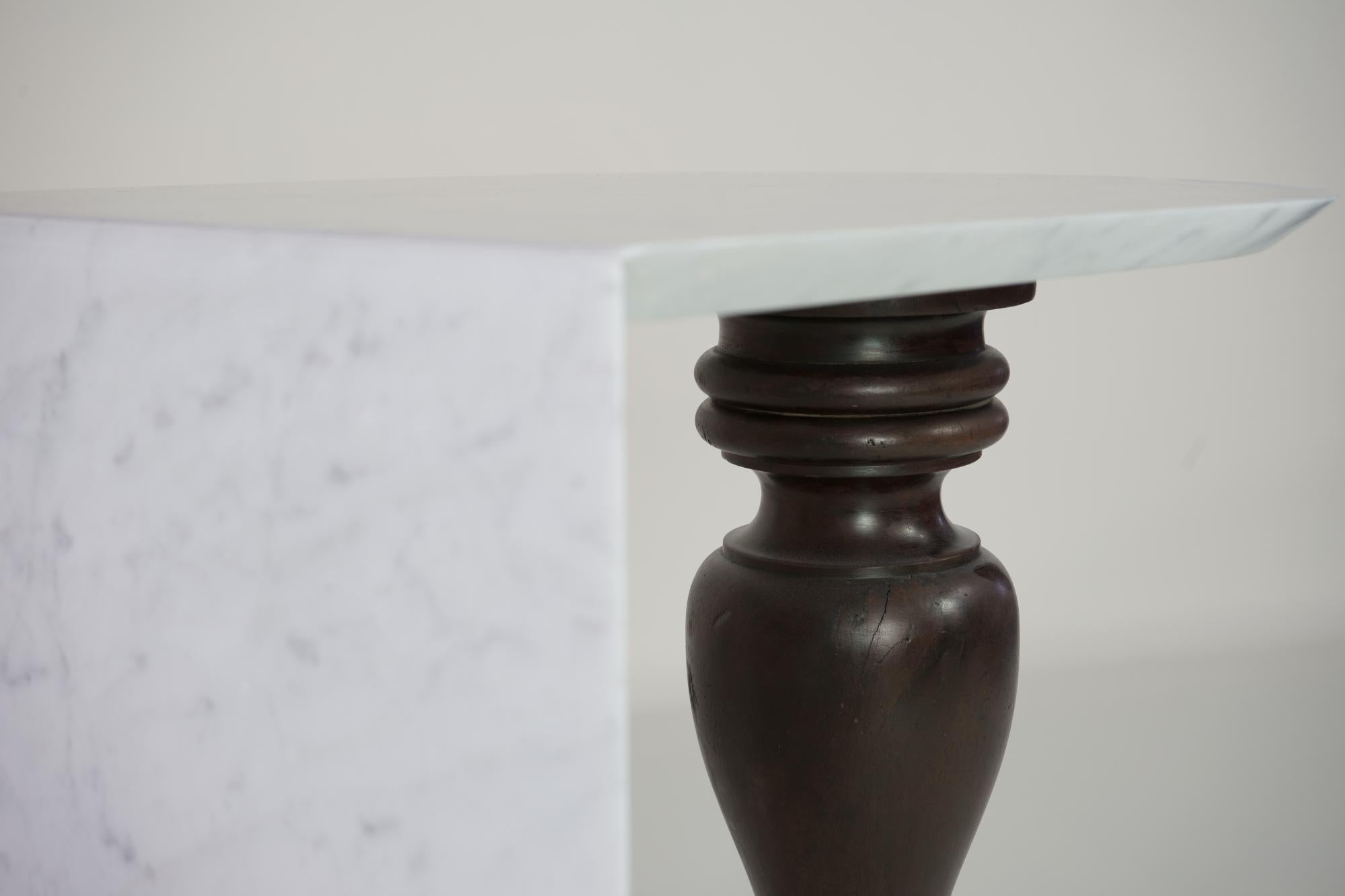 Pianoforte - Carrara Marble Side Table By DFdesignlab Handmade in Italy In New Condition For Sale In Campobasso, CB