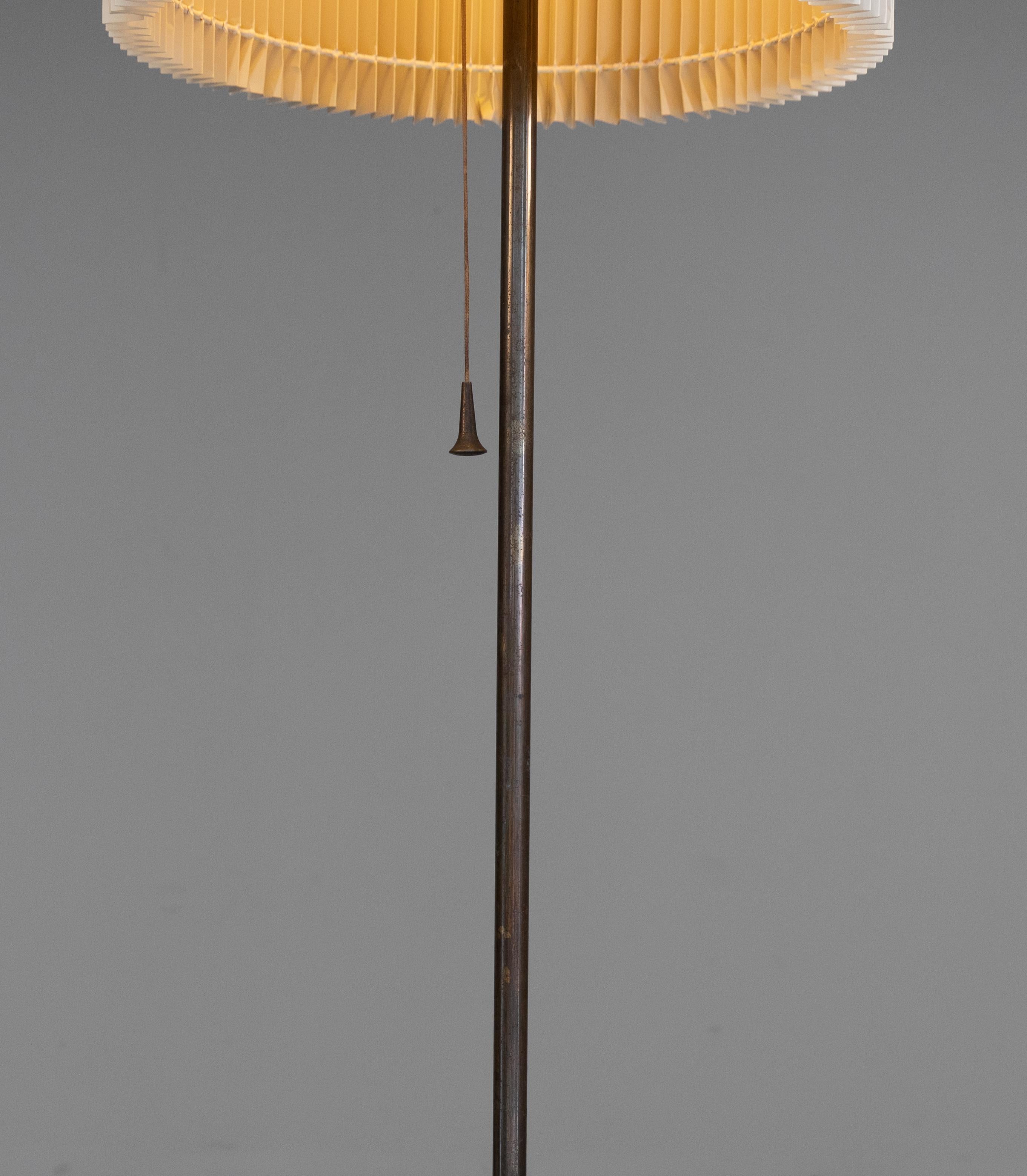 Piantana con cappello in pergamena, Manifattura Italiana, 1950 in vendita 7