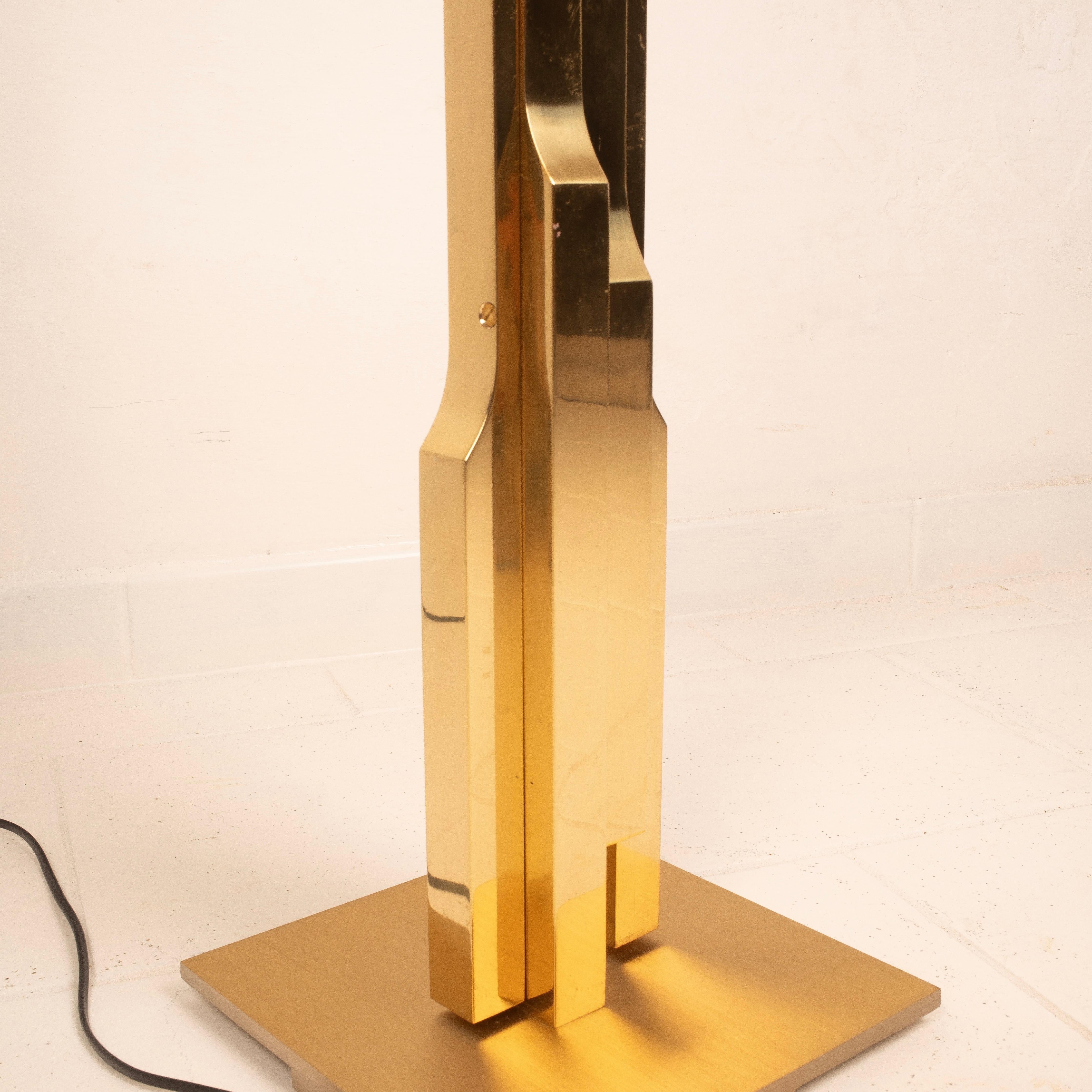 Rare Sculptural Gaetano Brass Floor Lamp by Luciano Frigerio, Italy 1960 in vendita 1