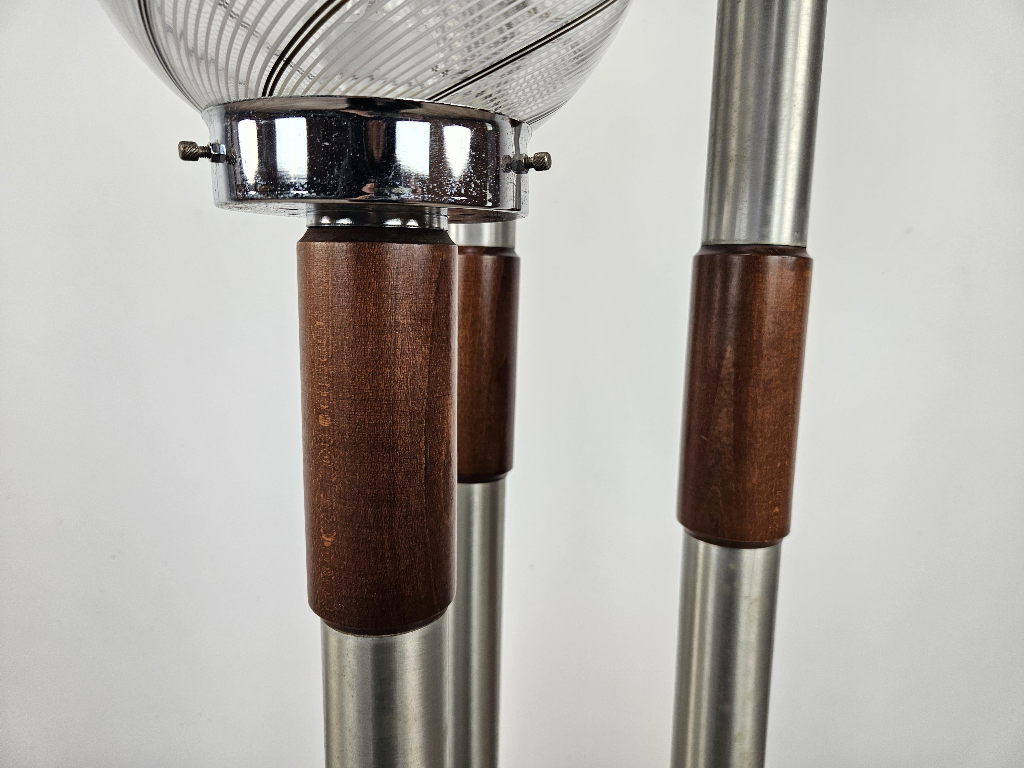 Swirl Murano glass floor lamp with three light points Mid Century 1970s For Sale 4