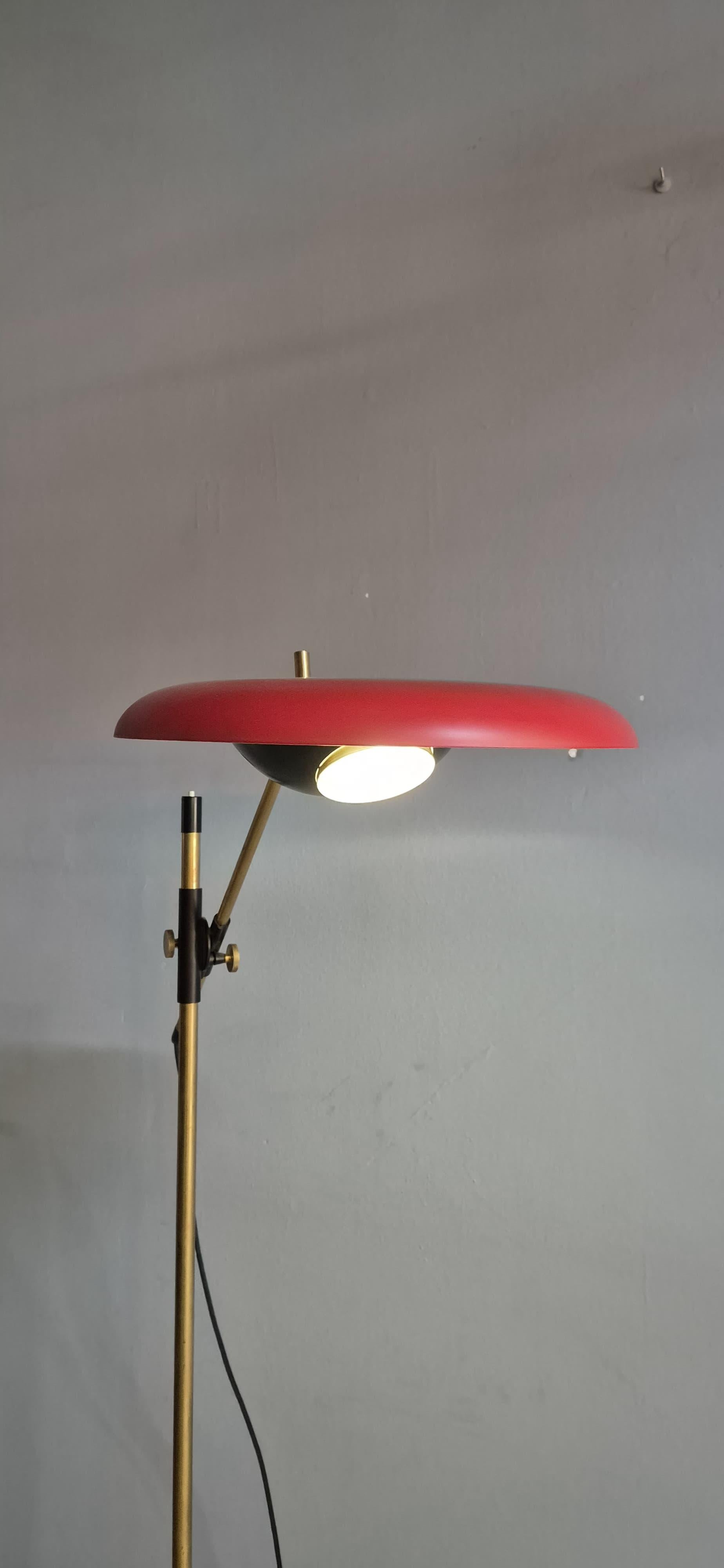Lámpara de pie Oscar Torlasco para Lumi Milano años 50 Mid-20th Century