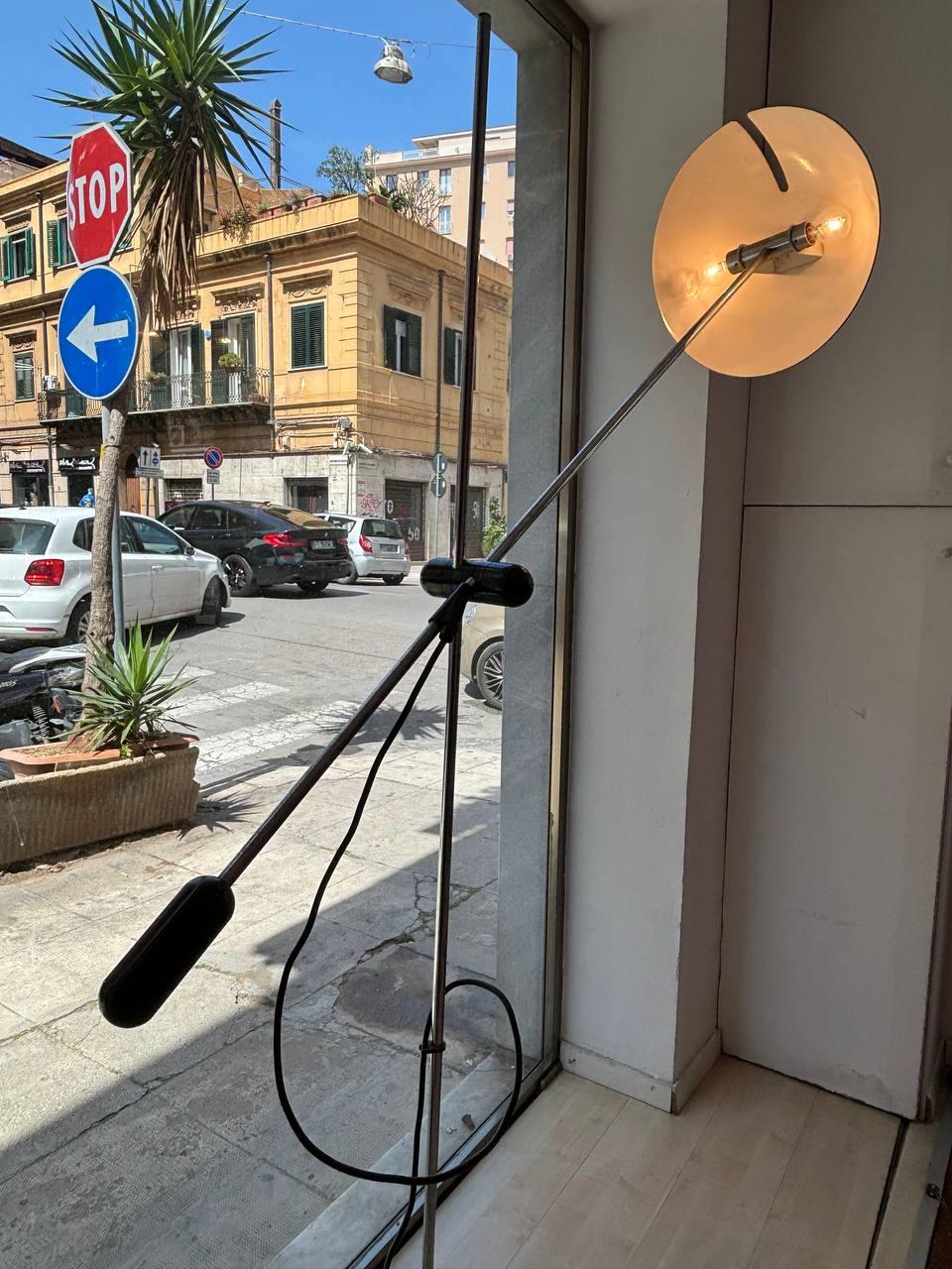 Design vintage  Rene Mathieu lampadaire réglable avec contrepoids en vente 1