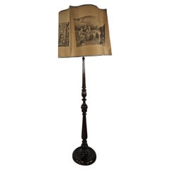 Lampadaire vintage en bois et plafonnier en papier imprimé