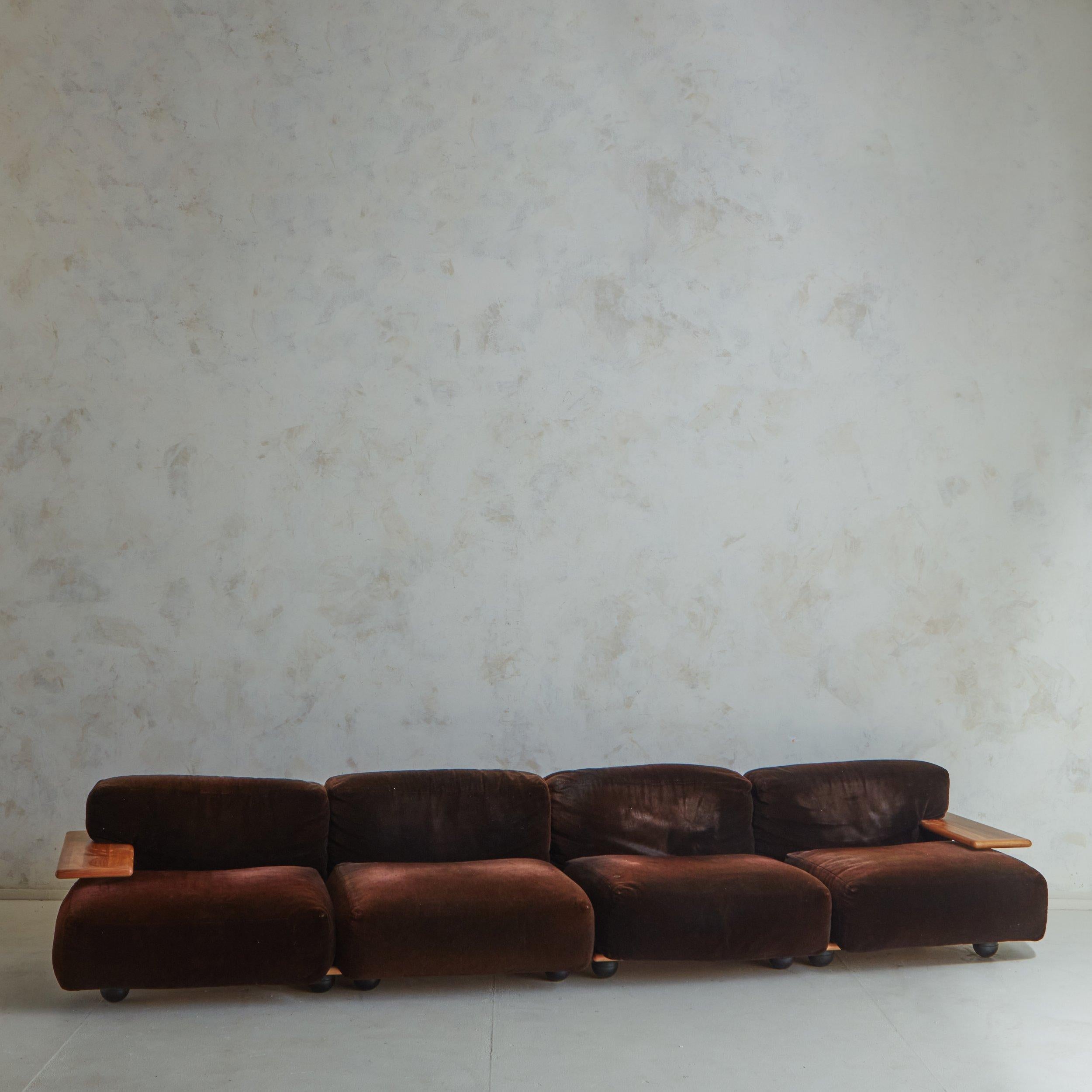 ‘Pianura’ Modular Sofa by Mario Bellini for Cassina, Italy 1970s In Good Condition For Sale In Chicago, IL