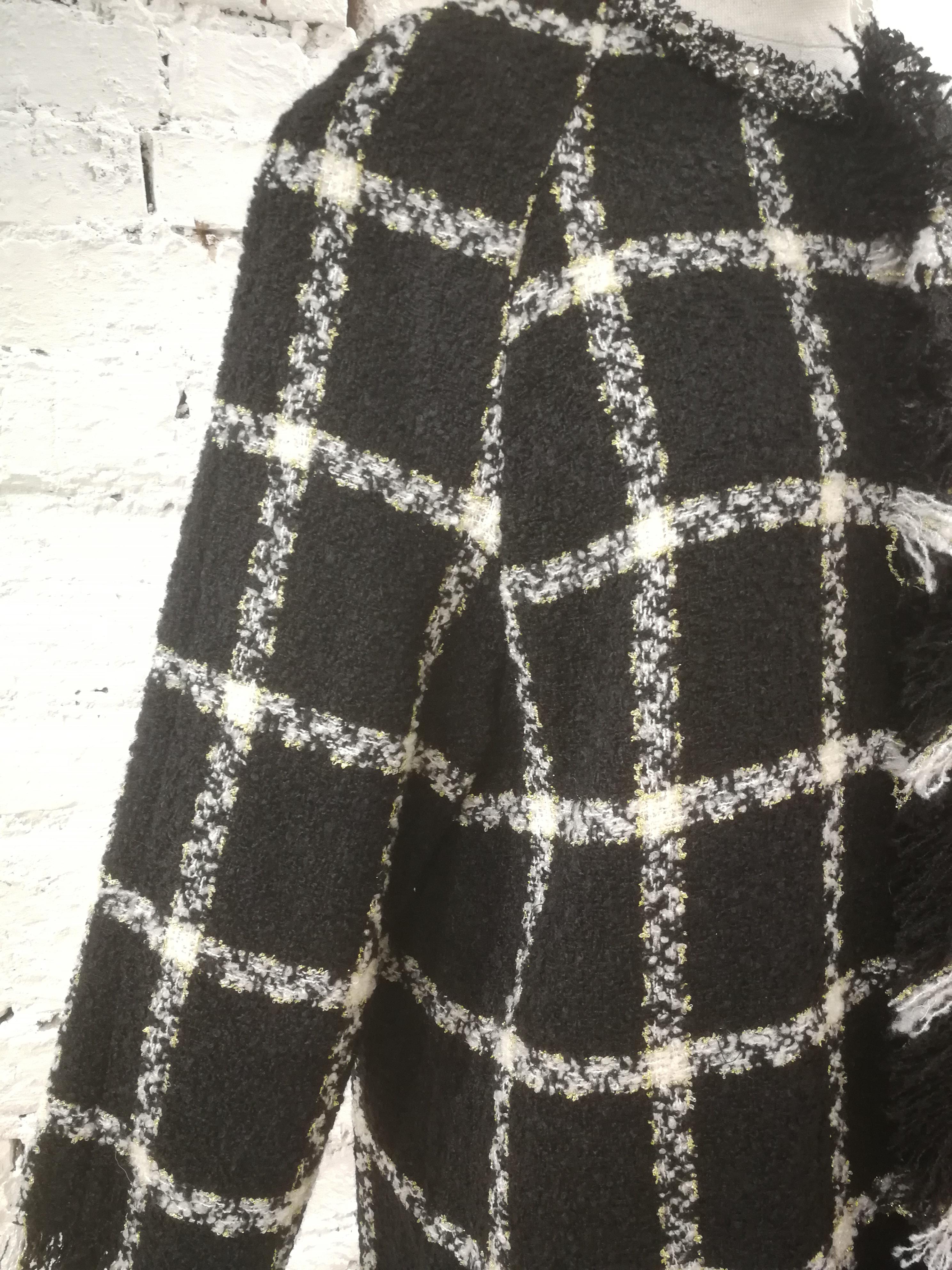 Pianura Studio Schwarz-weißer Tweed-Mantel  im Angebot 3