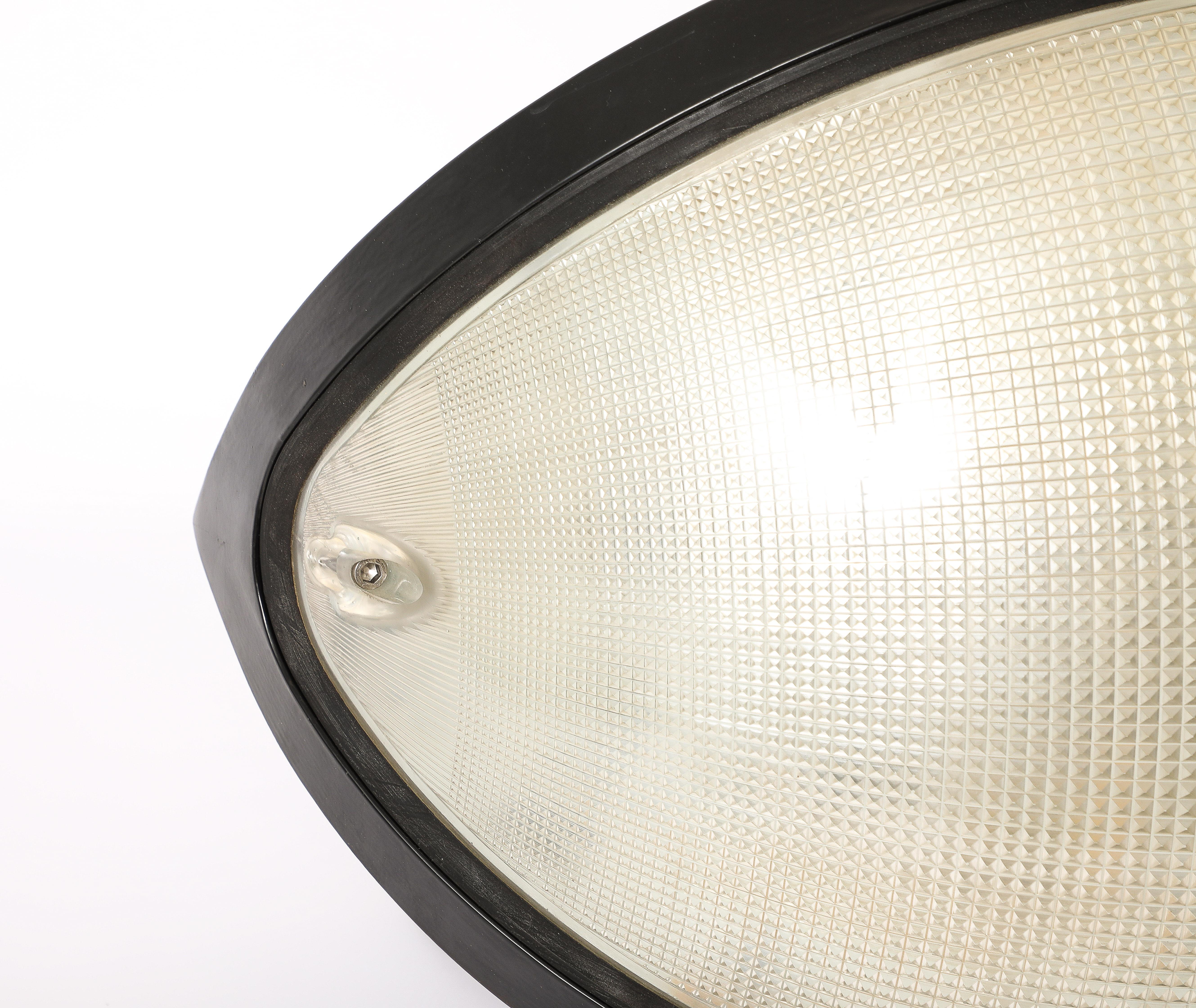 Pair of Industrial 'Totum' Lights for Zerbetto, Italy, 1970's For Sale 9