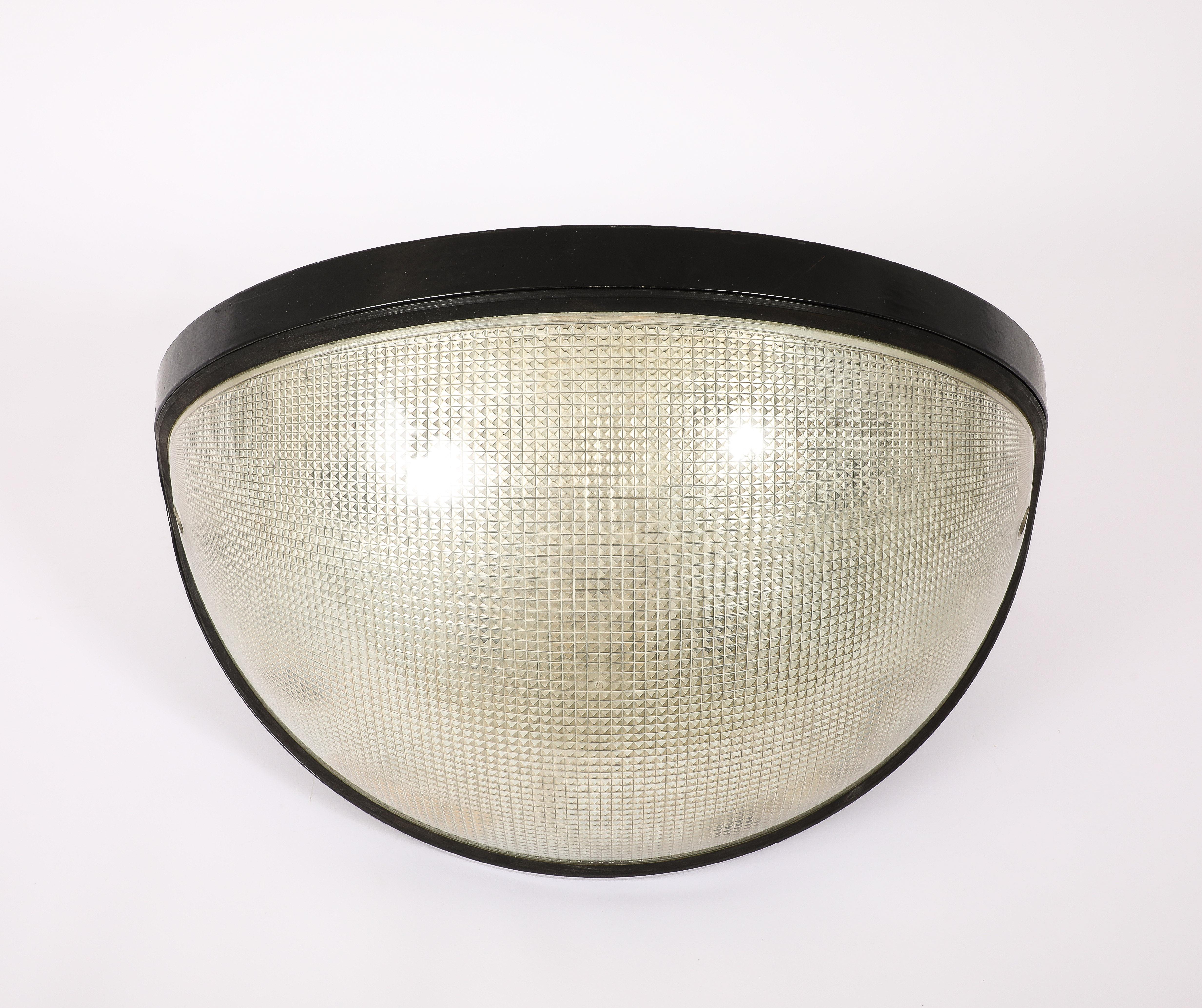 Marilena Boccato, Gian Nicola Gigante, and Antonio Zambusi Archietti for Zerbetto, 'Totum' lights, prismatic methacrylate, lacquered aluminum, Italy, 1970s.
