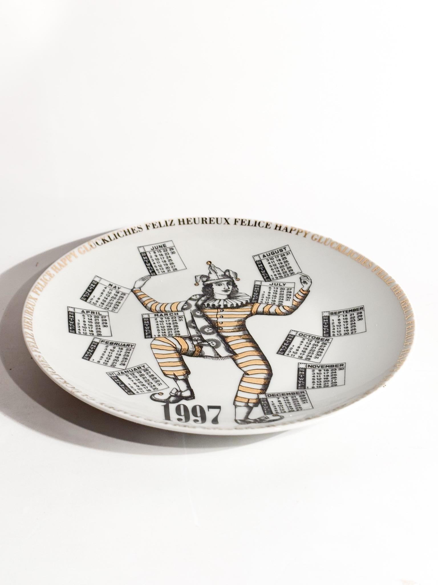 Piatto Calendario in Ceramica Anni 1997 di Fornasetti im Angebot 1