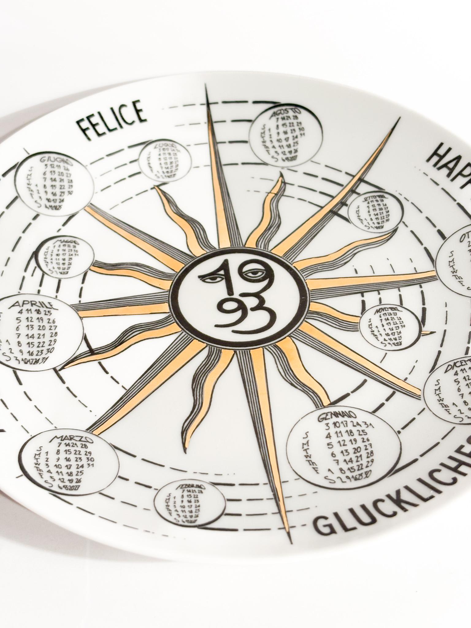 Piatto Calendario in Ceramica di Fornasetti Anni 1993 en venta 2