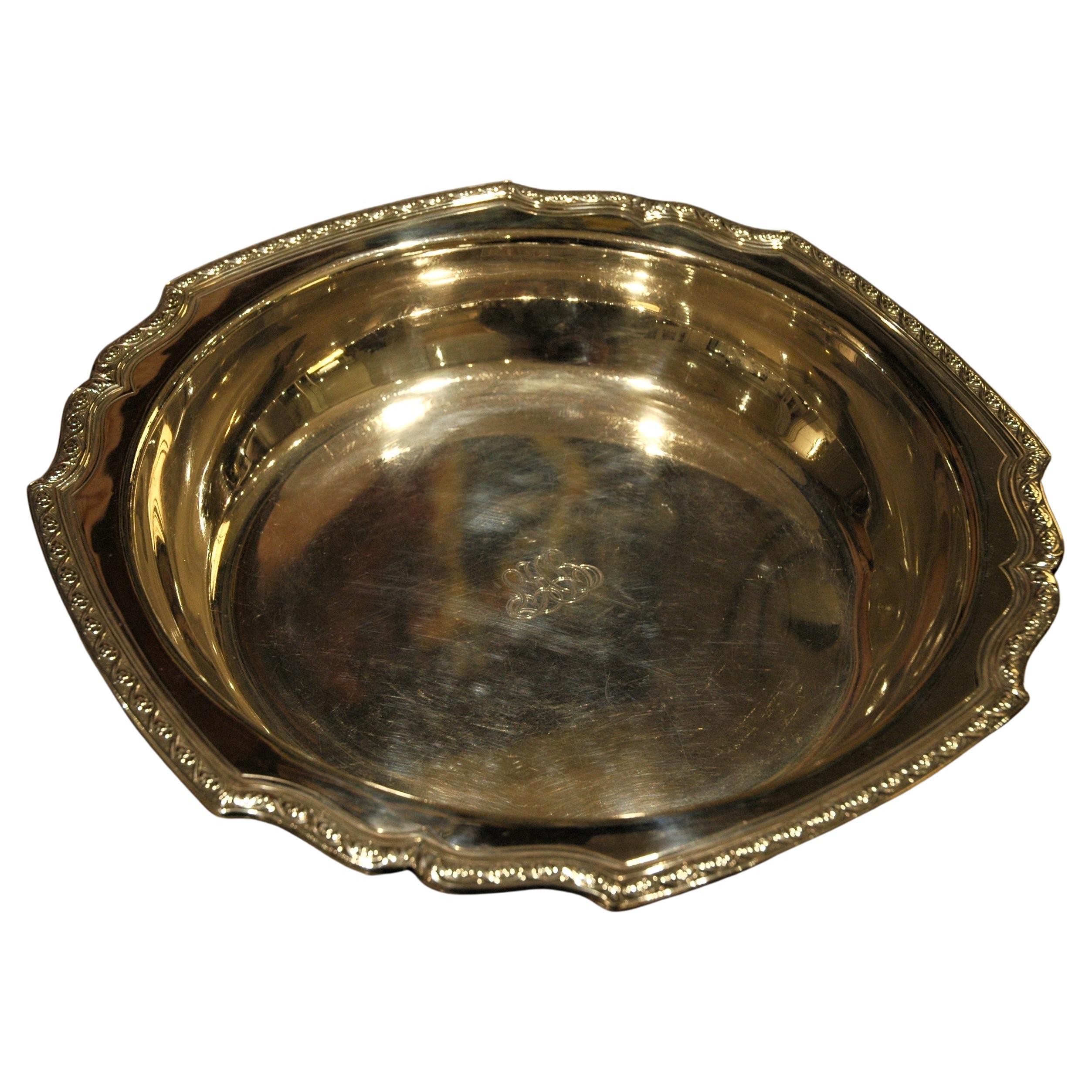 Plato de centro de mesa de plata firmado por Tiffany & Co.