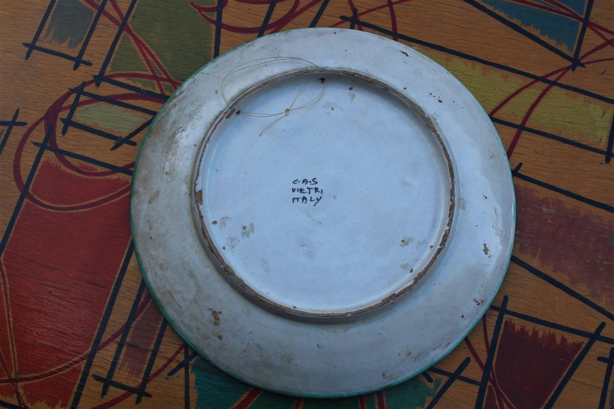 Ceramica Piatto decorativo C.A.S. Vietri 1950 con decori di barca e pescatori Ischia in vendita