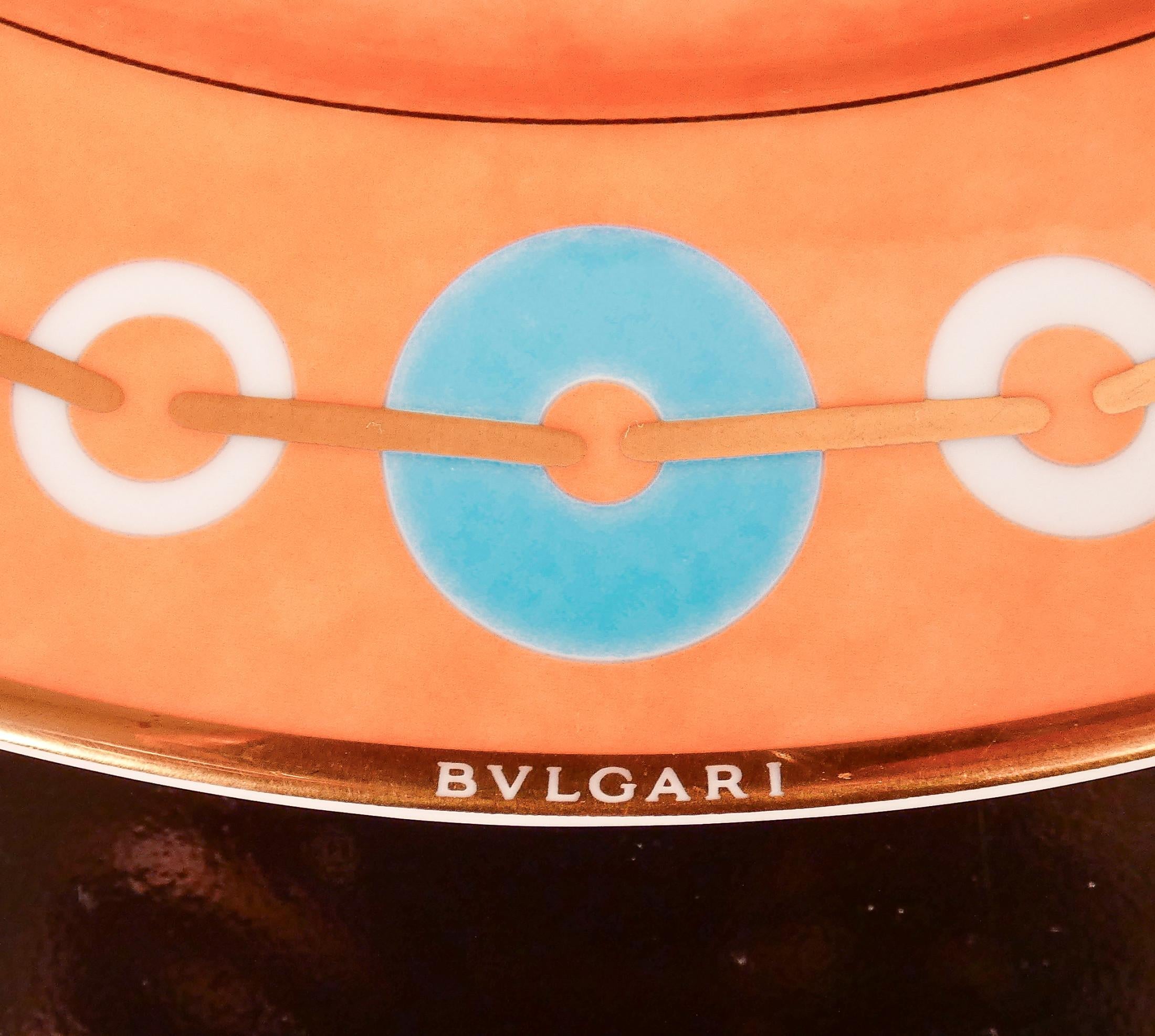 Late 20th Century Piatto decorativo, Copricapi Reali Tribali, design ROSENTHAL per BULGARI in vendita