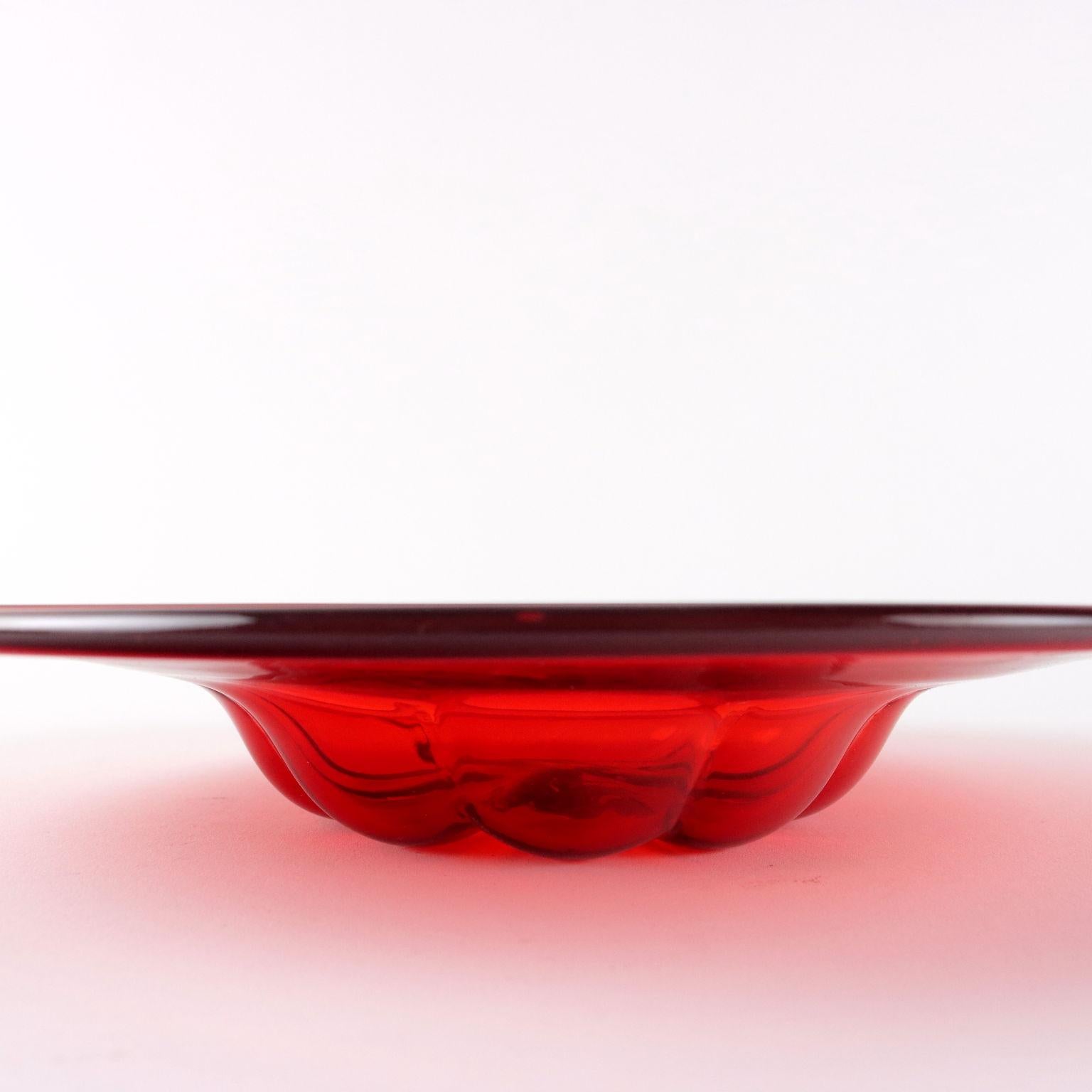 Early 20th Century Vittorio Zecchin Blown Glass Dish, 1920s, red For Sale