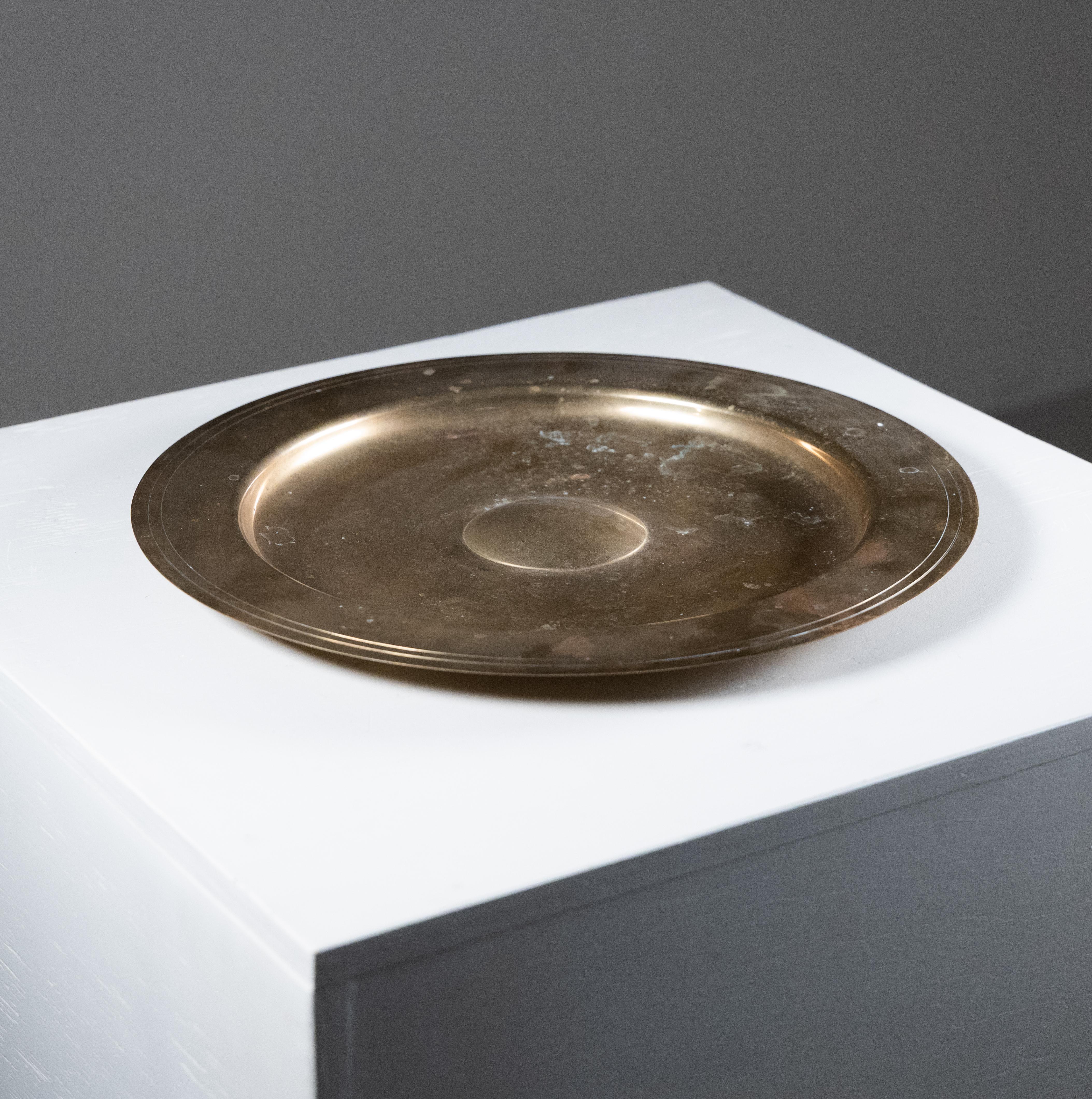 Mid-Century Modern Piatto ottone, produzione italiana, 1960 For Sale