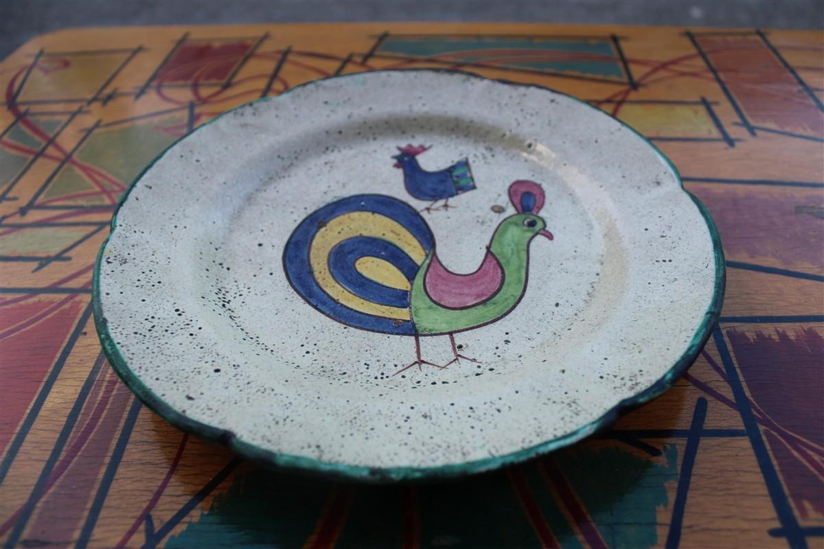 Piatto rotondo di Avallone Vietri con decoro centrale 1950s con Uccello In condizioni buone in vendita a Palermo, Sicily