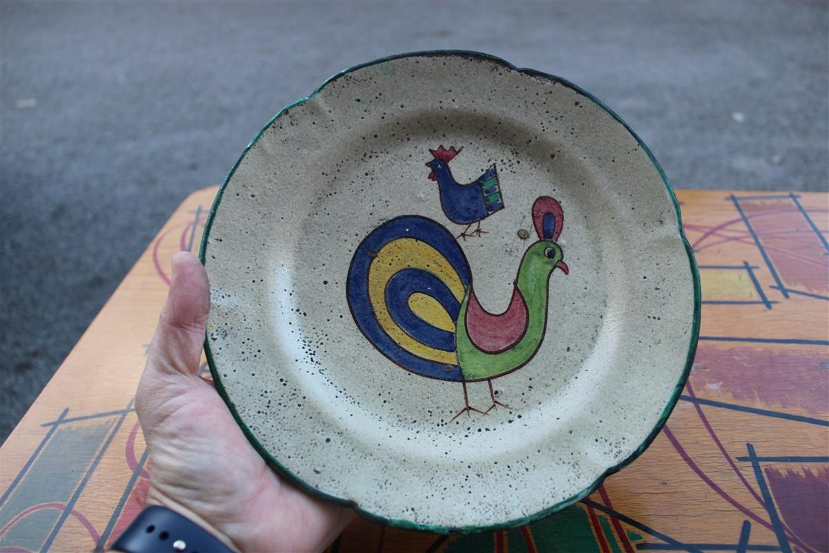 Ceramica Piatto rotondo di Avallone Vietri con decoro centrale 1950s con Uccello in vendita