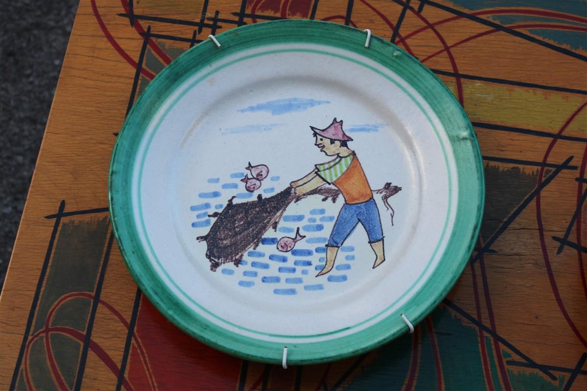 delicious Round Ceramic Plate of Partenopean Folk Culture signed C.A.S. Ceramiche Artistiche Salentine.
