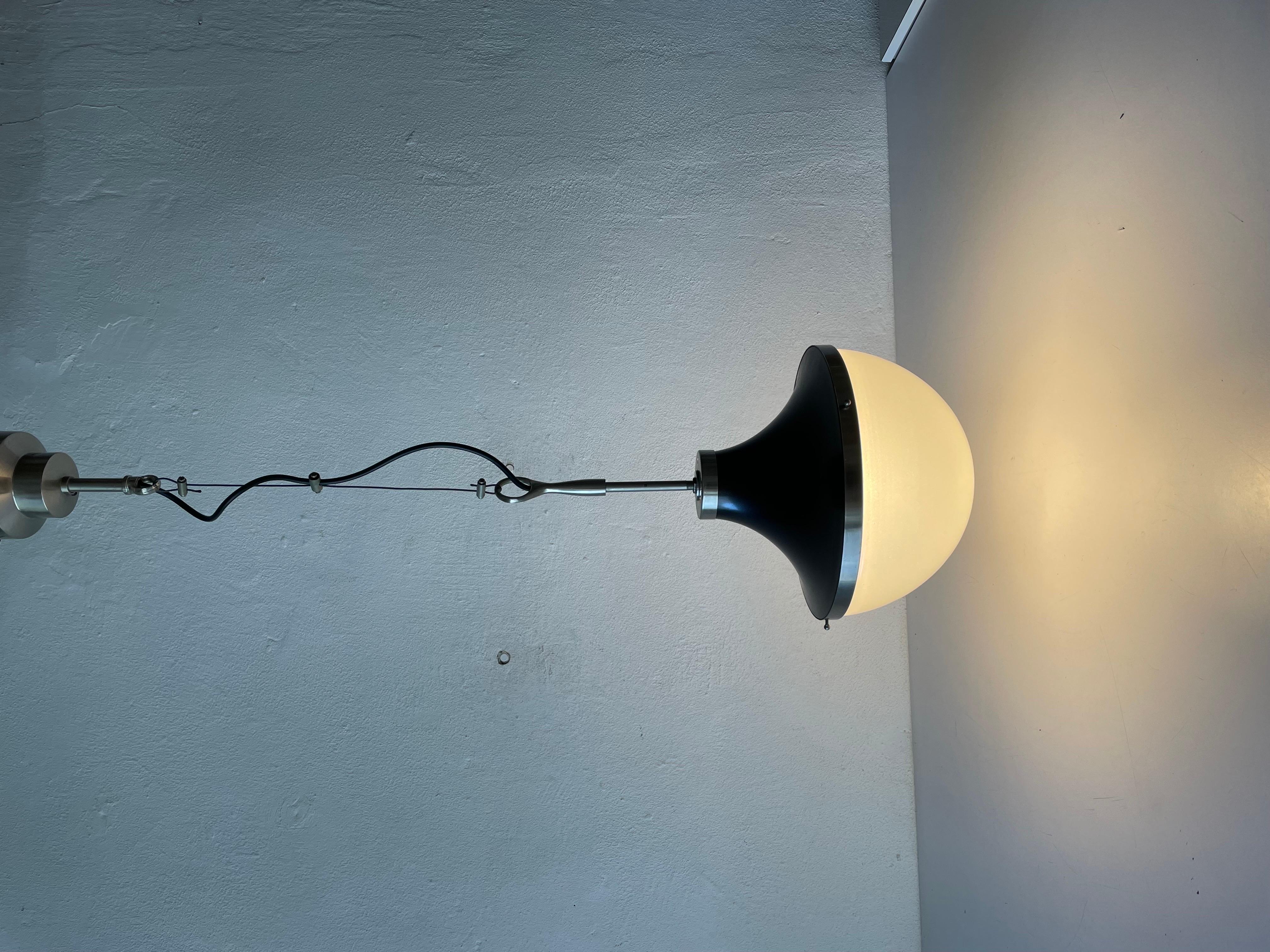 Picaro Model Suspension Light by Sergio Mazza for Artemide, 1960s, Italy For Sale 6